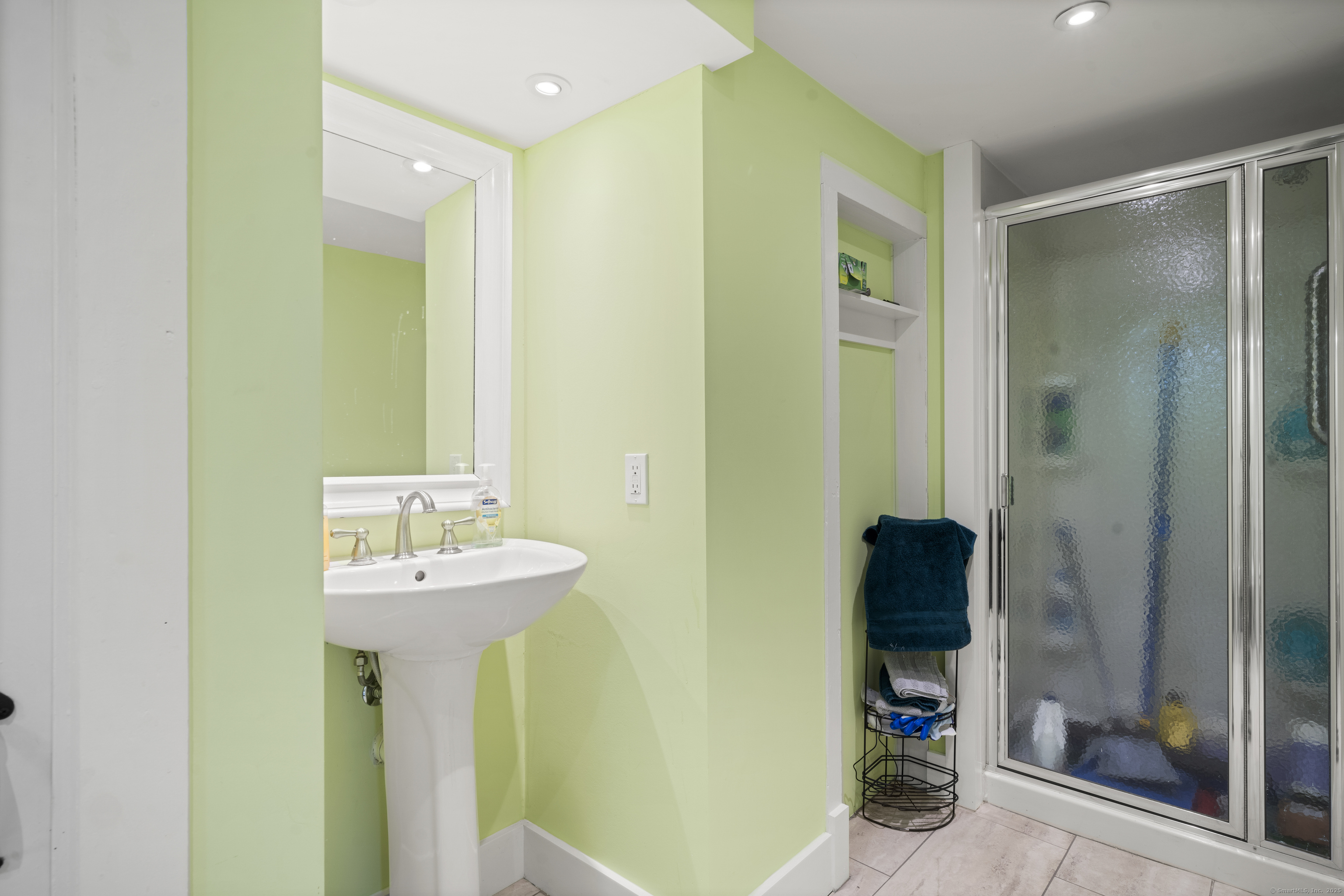 120 Huntington Street, Shelton, Connecticut image 28