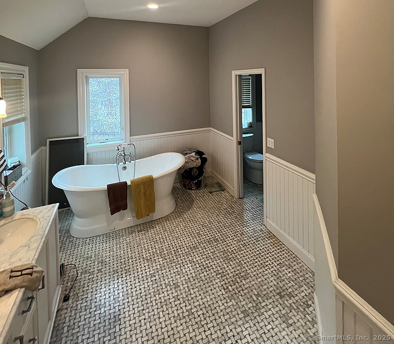 1451 Diamond Lake Road, Glastonbury, Connecticut image 11