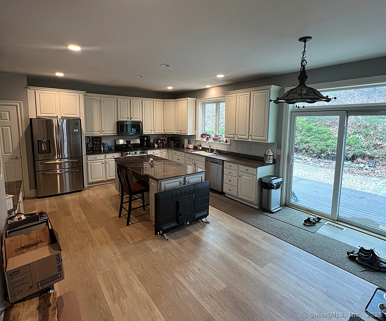 1451 Diamond Lake Road, Glastonbury, Connecticut image 8