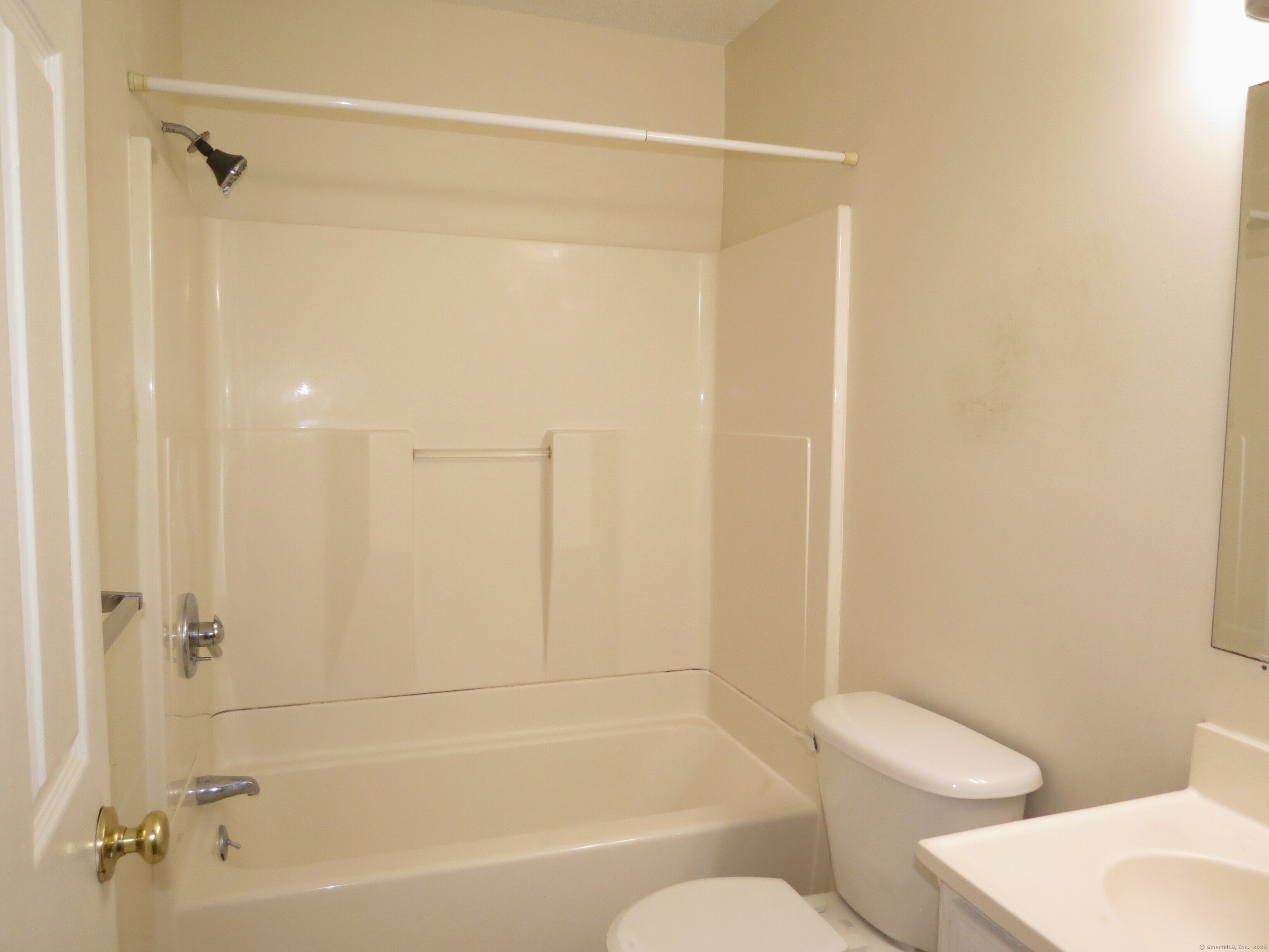 492 East Street #APT 13, Plainville, Connecticut image 8