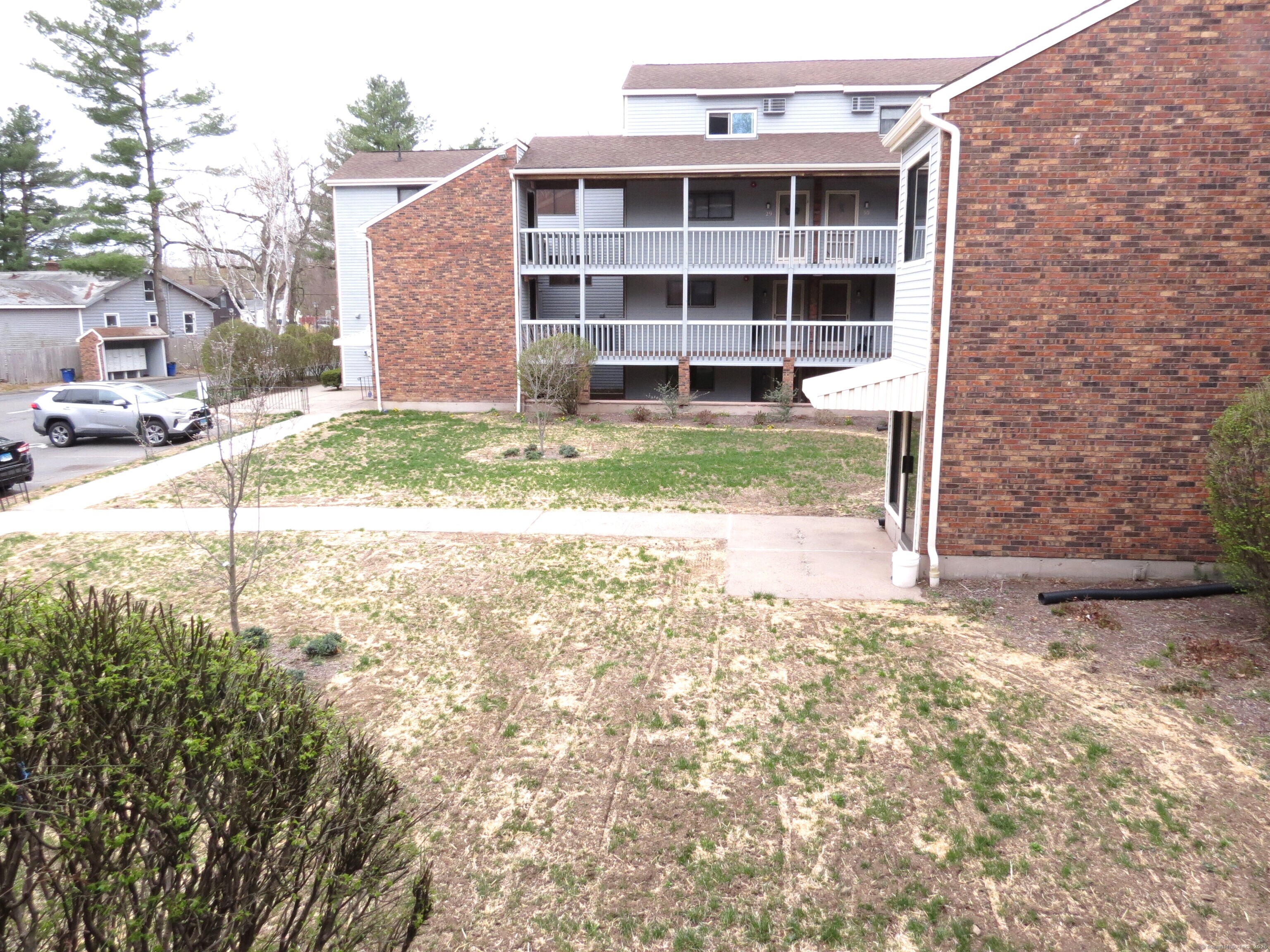 492 East Street #APT 13, Plainville, Connecticut image 18