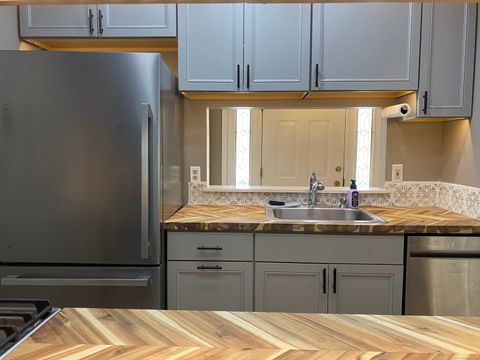 Tiny photo for 59 Old Post Road #APT AR1, Clinton, CT 06413 (MLS # 24133877)