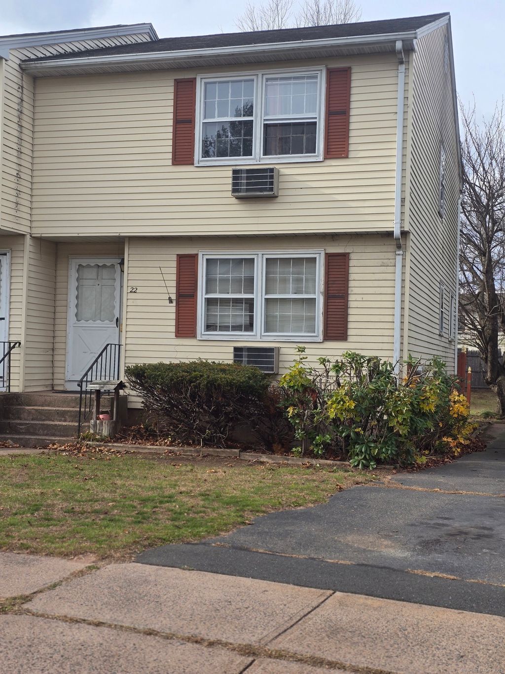 Photo of 22 Wilfred Road, Manchester, CT 06040 (MLS # 24142277)