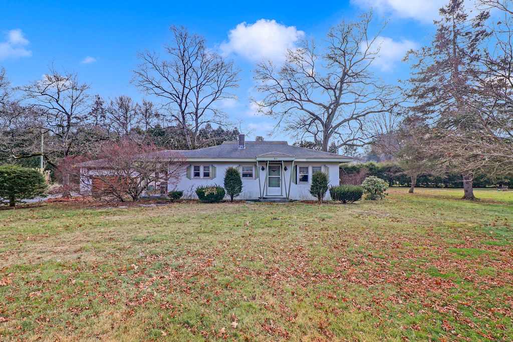 Photo of 60 Frost Street, Southington, CT 06489 (MLS # 24139163)