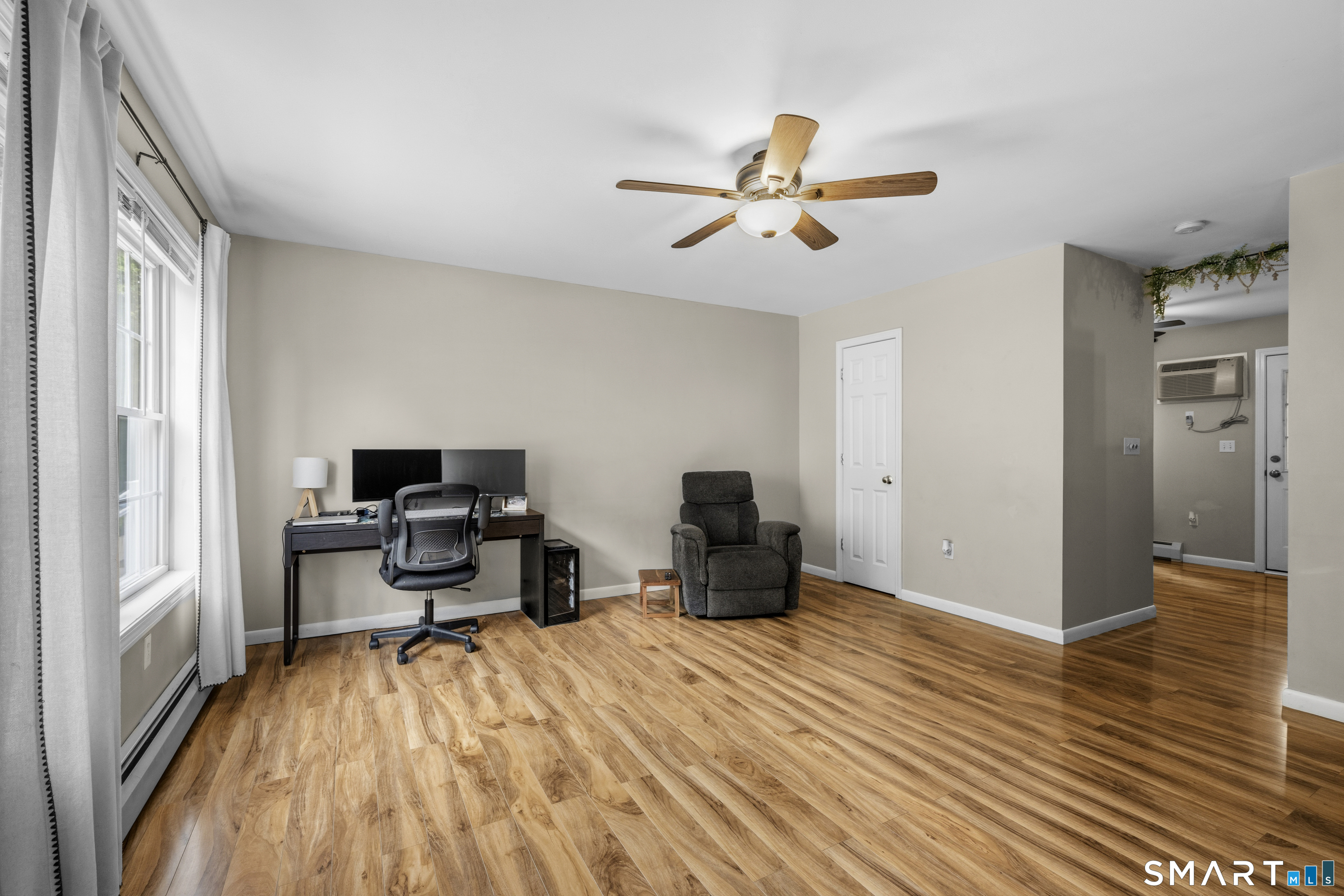 10 Cathcart Drive 8