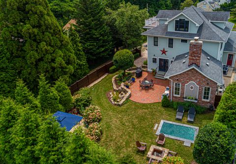 1168 Oldfield Road Fairfield CT 06824