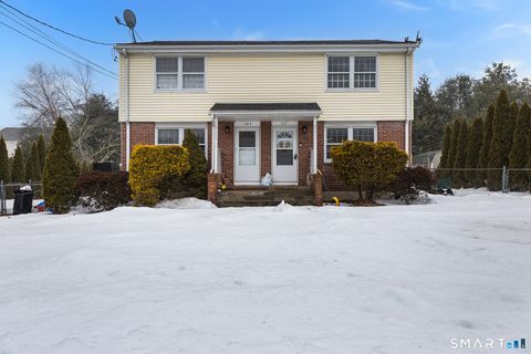 Photo of 109 Dirienzo Heights, Derby, CT 06418 (MLS # 24154881)