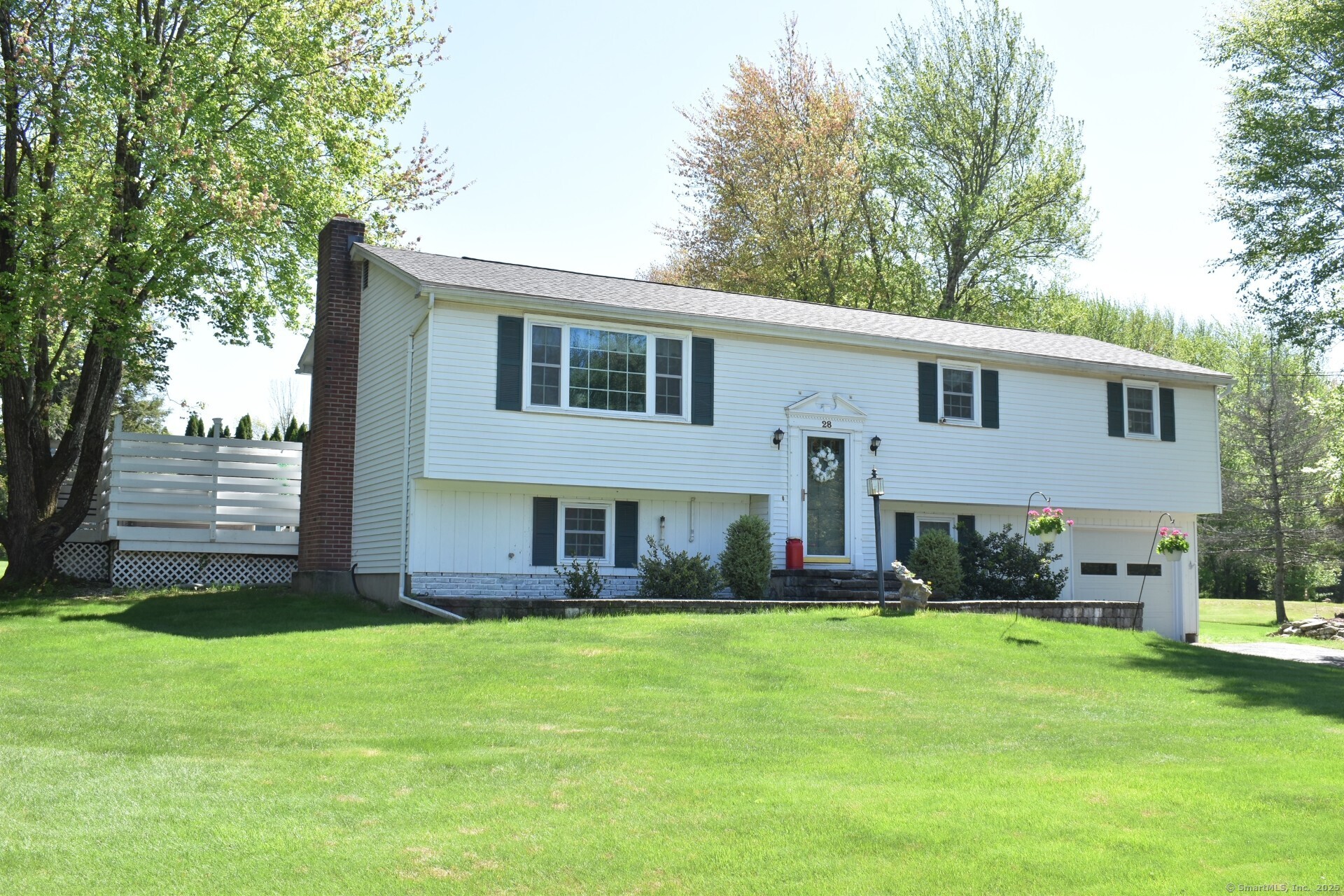 28 Columbine Road, Tolland, Connecticut image 2
