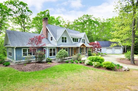 30 Holcomb Ridge Granby CT 06090