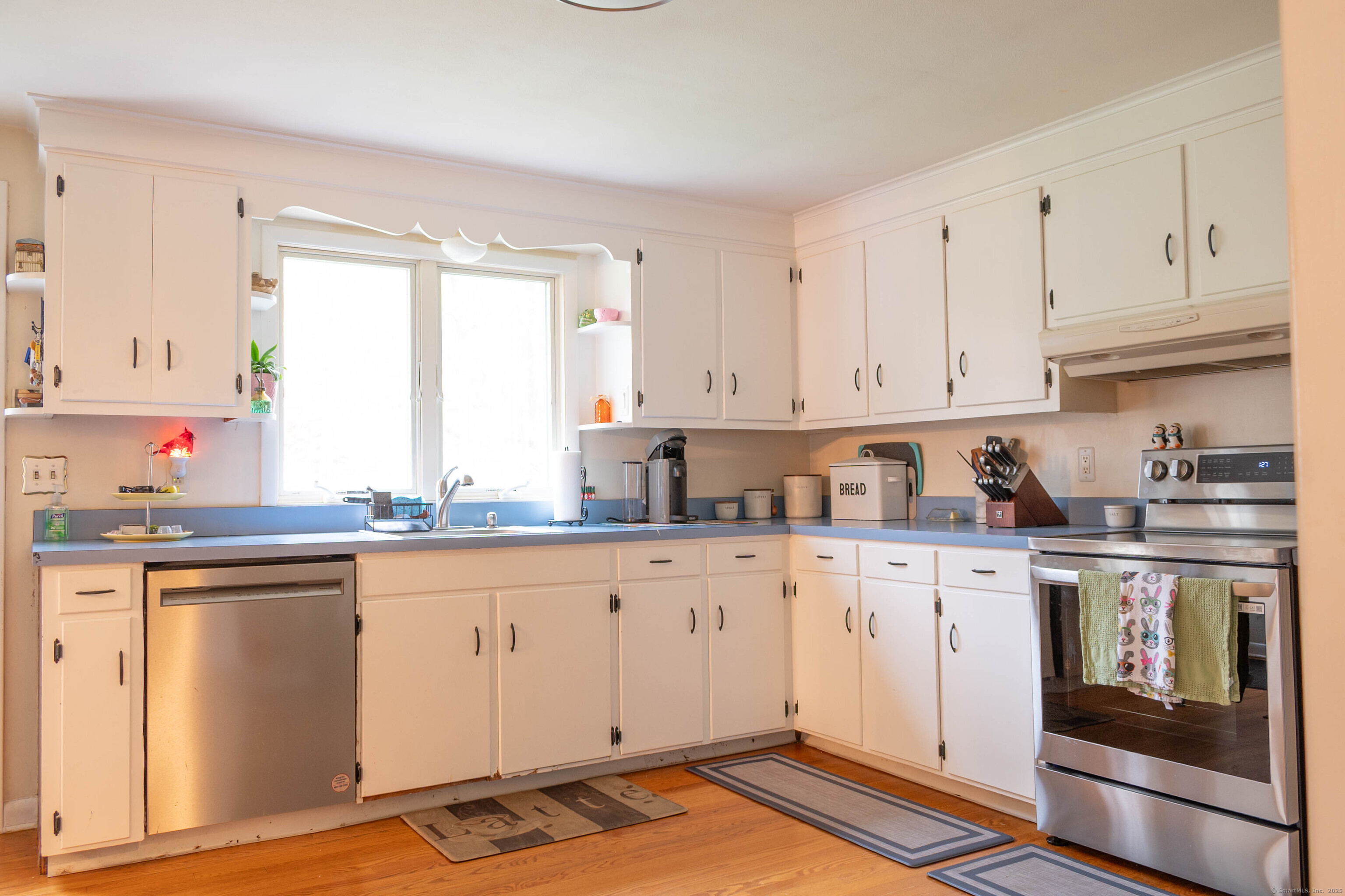 14 Cross Brook Road, Newtown, Connecticut image 6