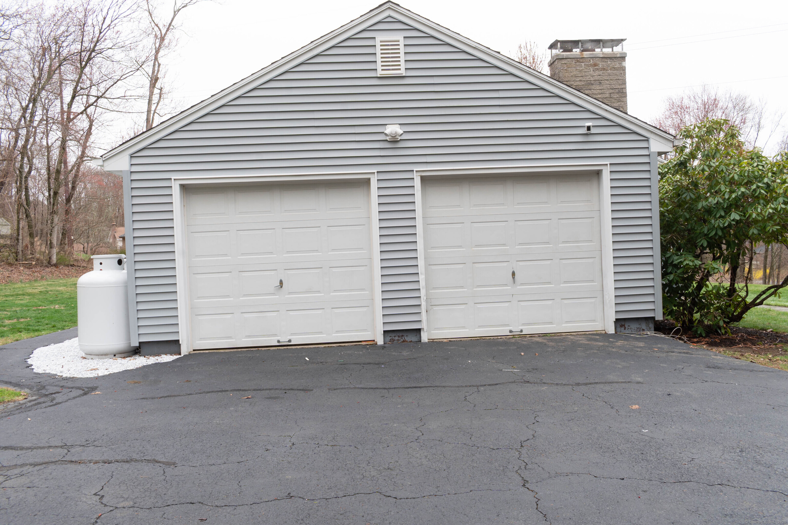 14 Cross Brook Road, Newtown, Connecticut image 2