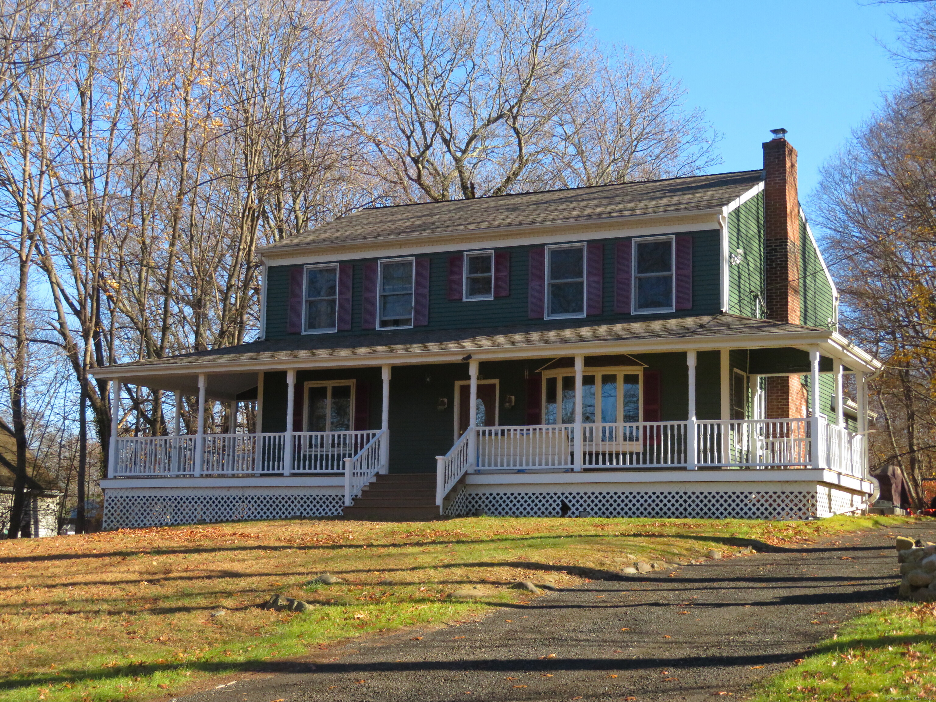 276 Parker Farms Road, Wallingford, Connecticut - 4 Bedrooms  
3 Bathrooms  
8 Rooms - 