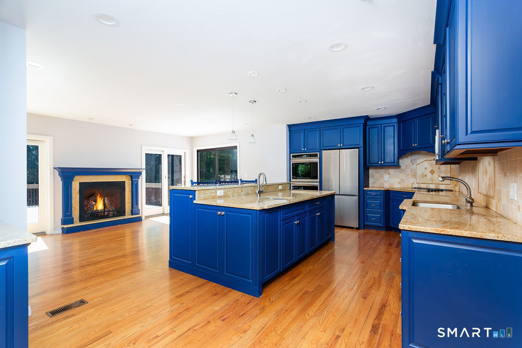 21 Holiday Point Road