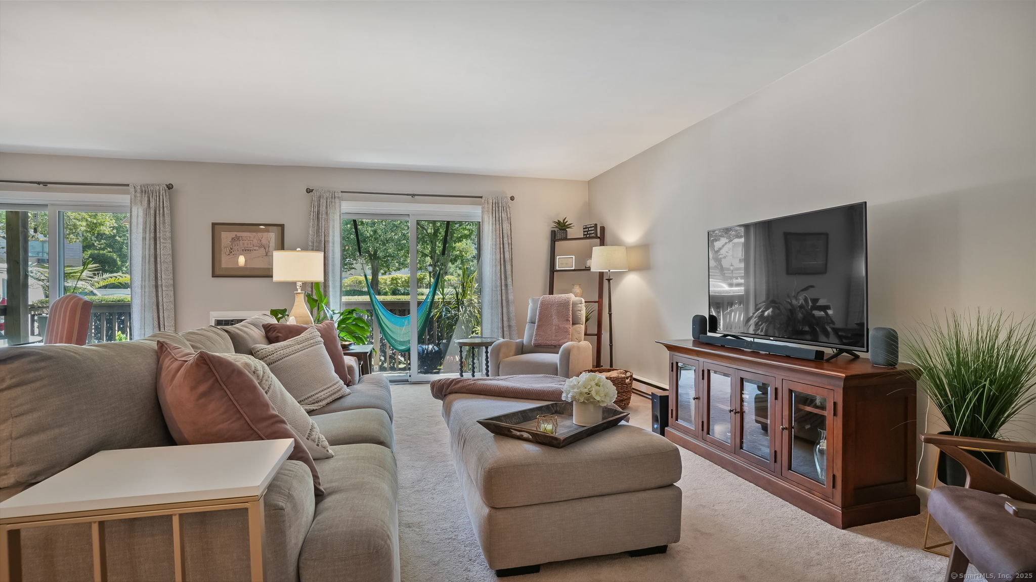 97 Richards Avenue B10