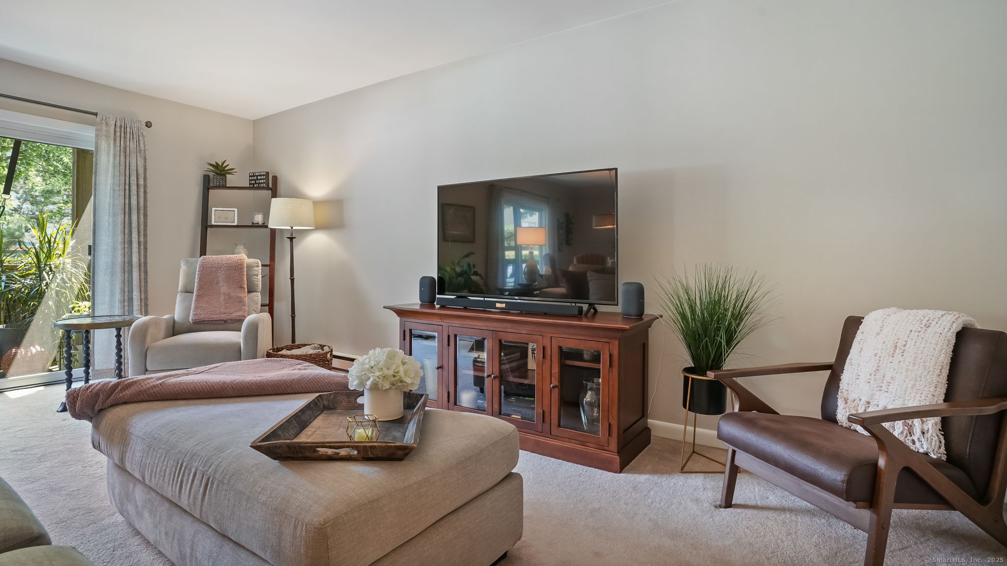 97 Richards Avenue B10