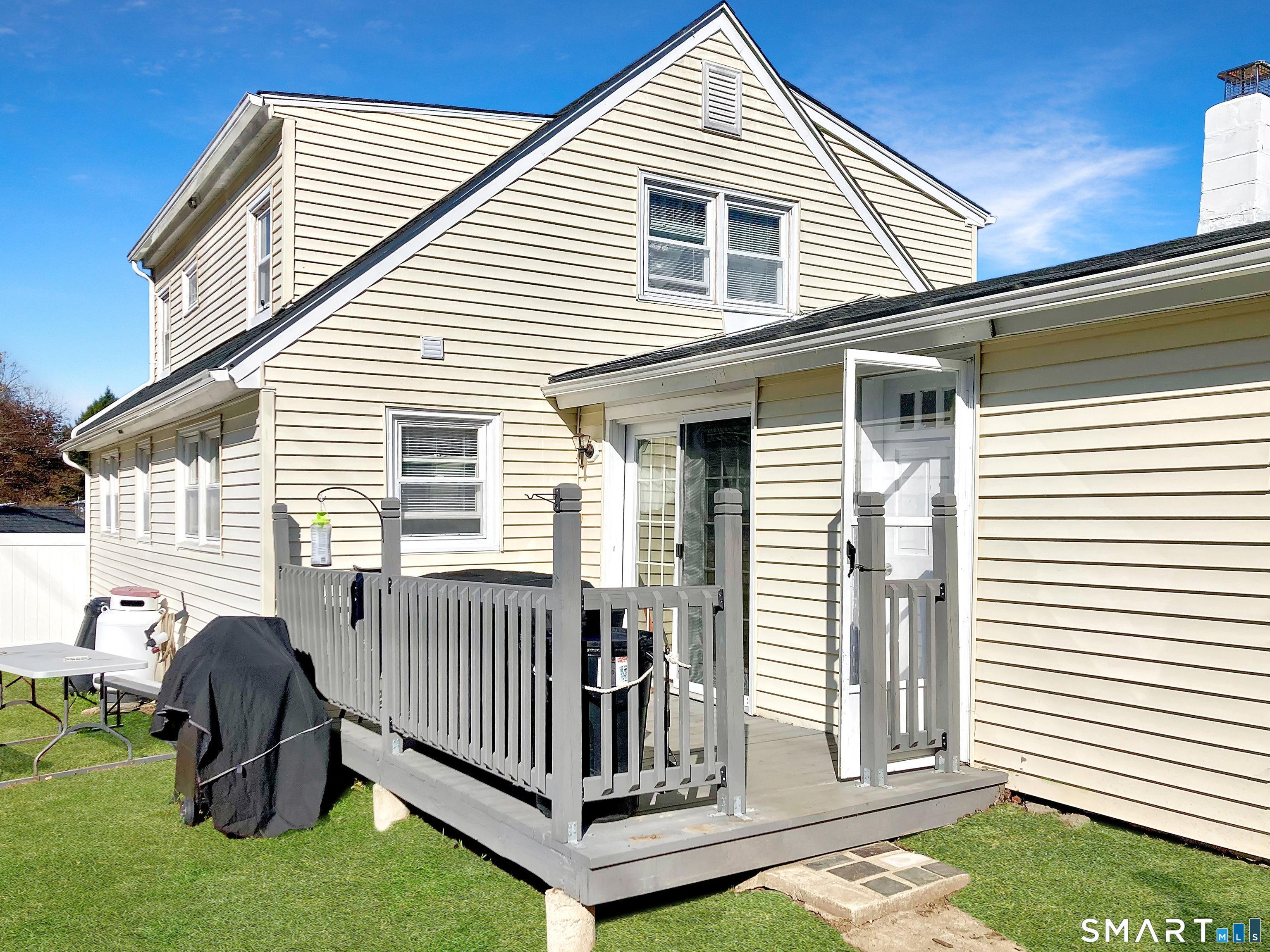 6 Schwartz Road