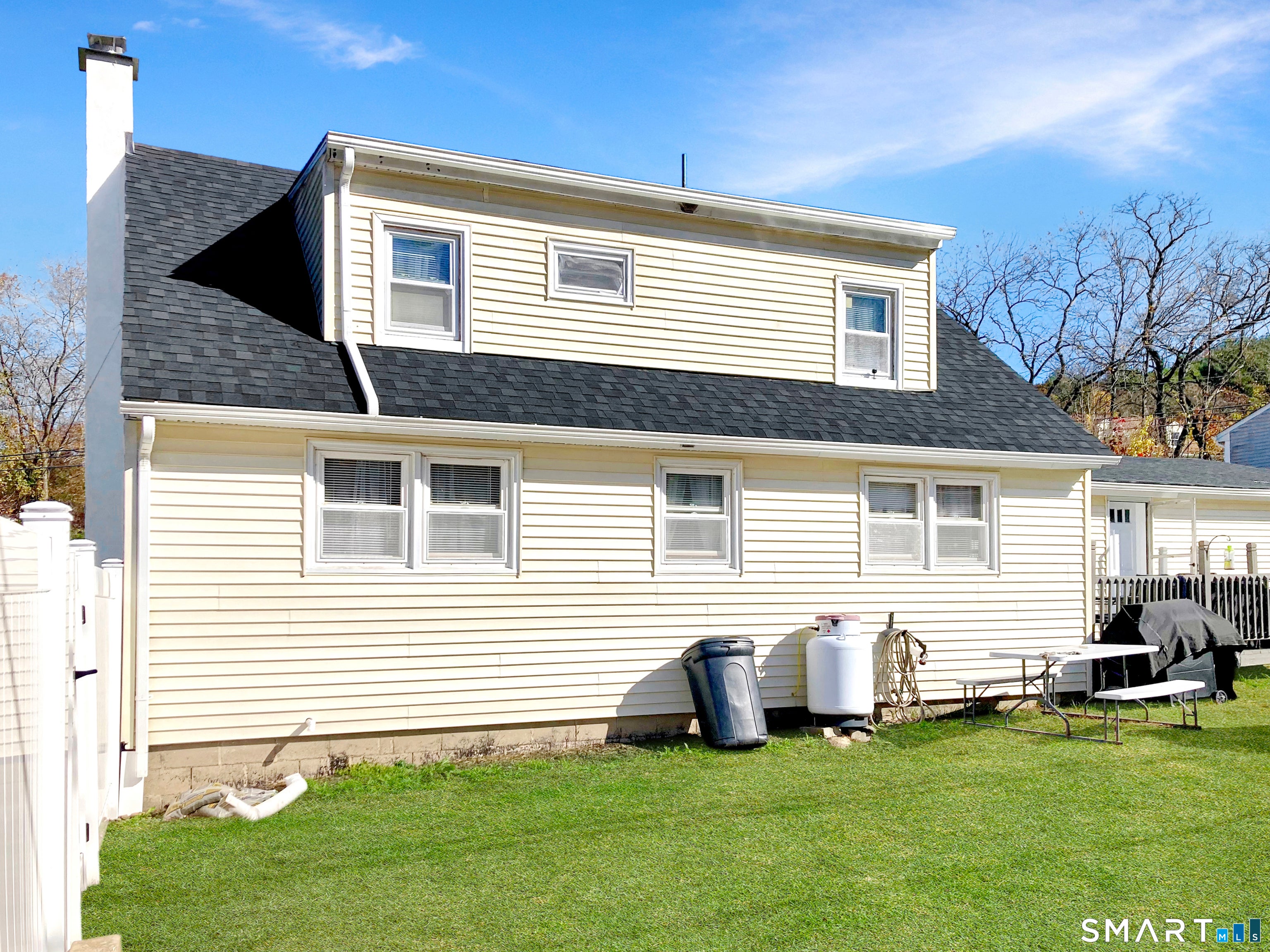6 Schwartz Road