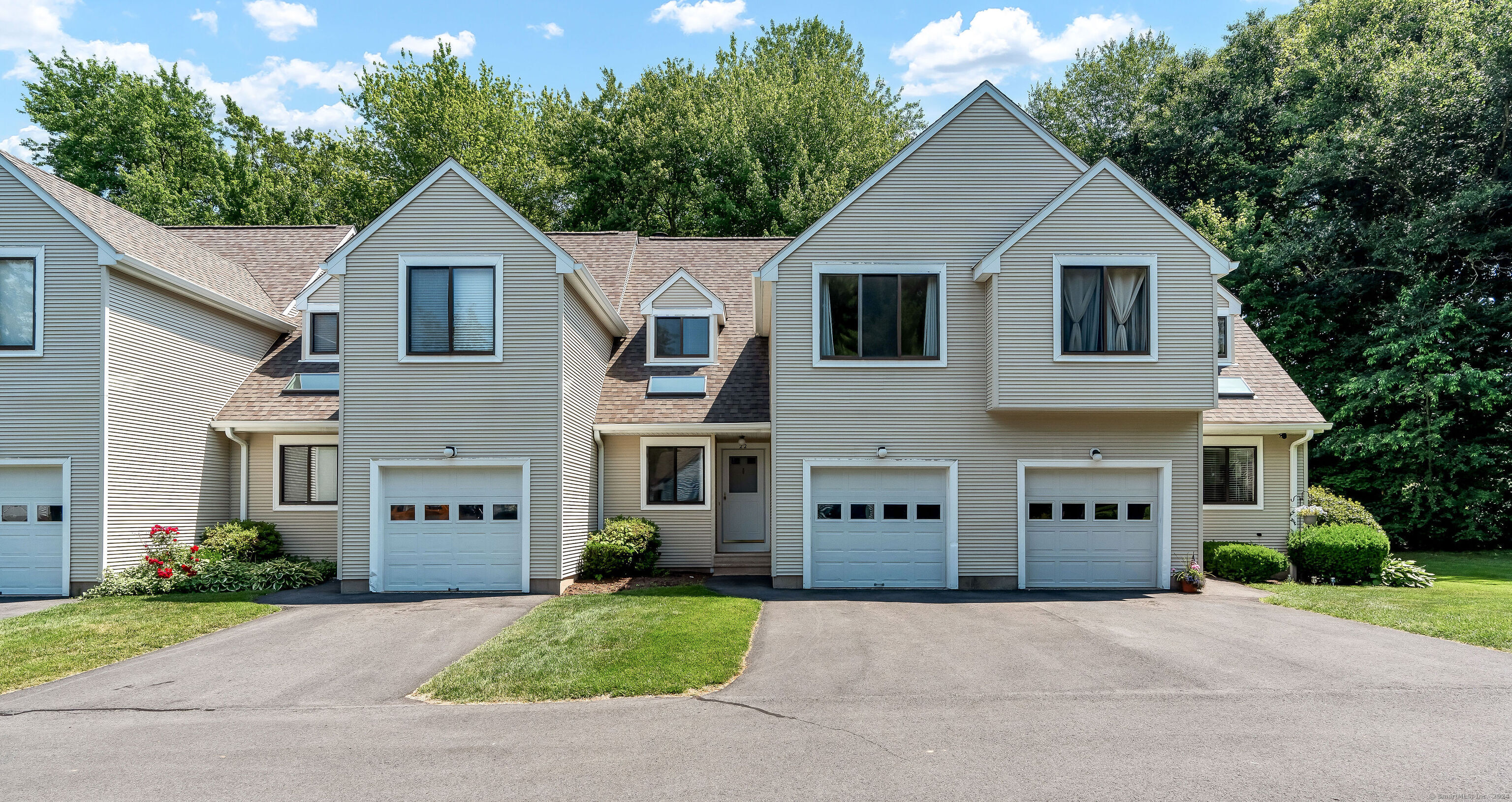 View Farmington, CT 06032 townhome