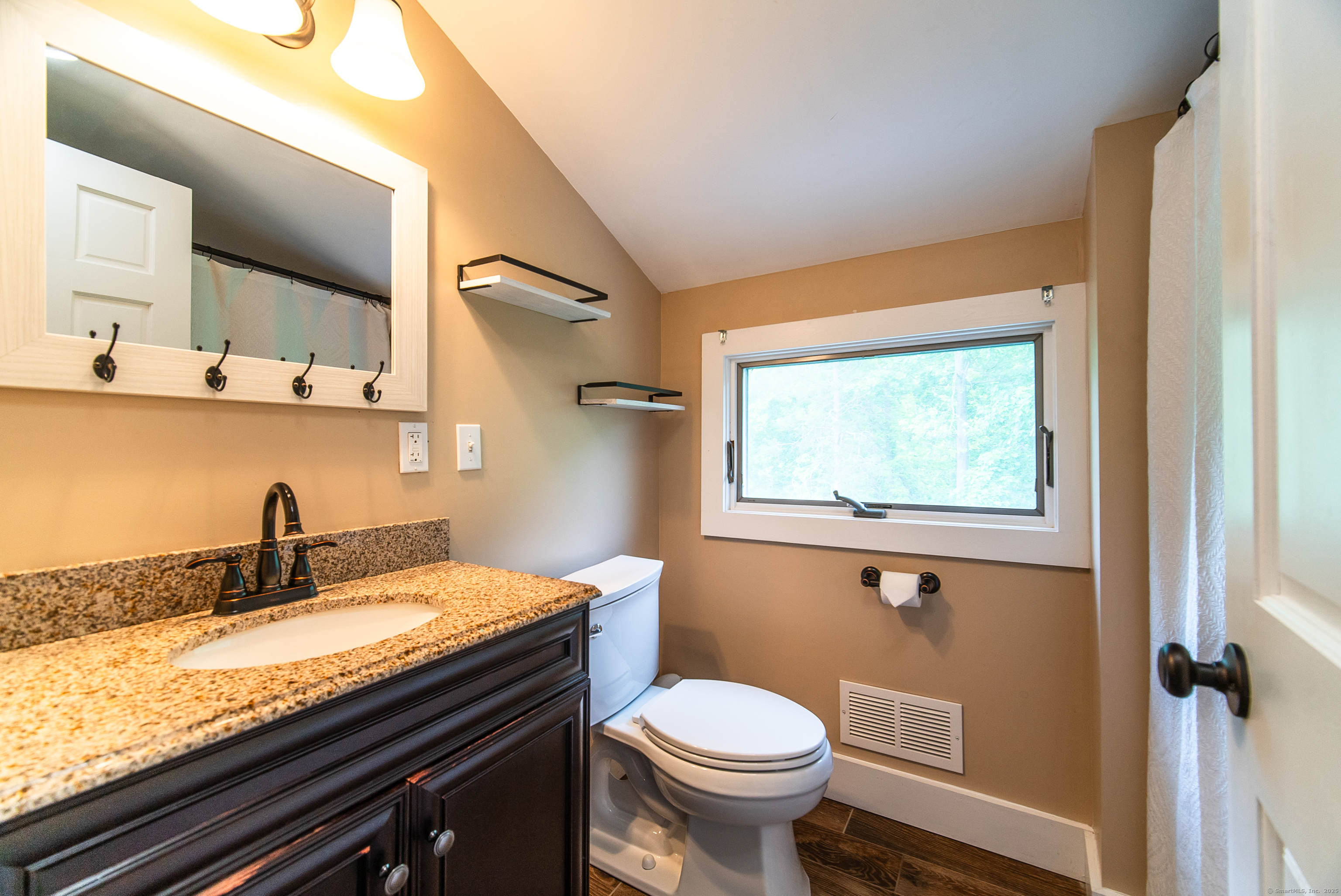 251 Forest Road, North Branford, Connecticut image 20