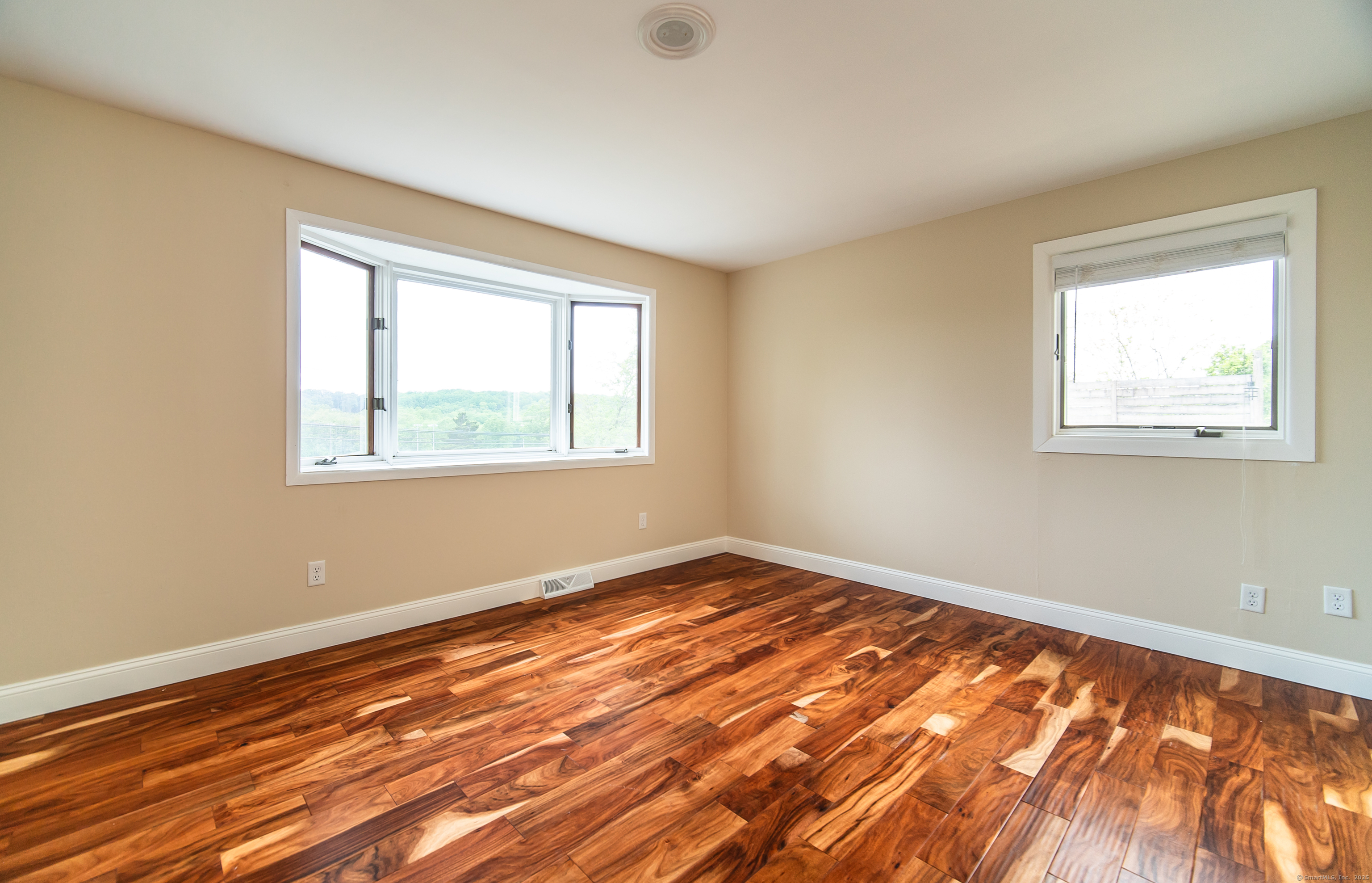 251 Forest Road, North Branford, Connecticut image 4