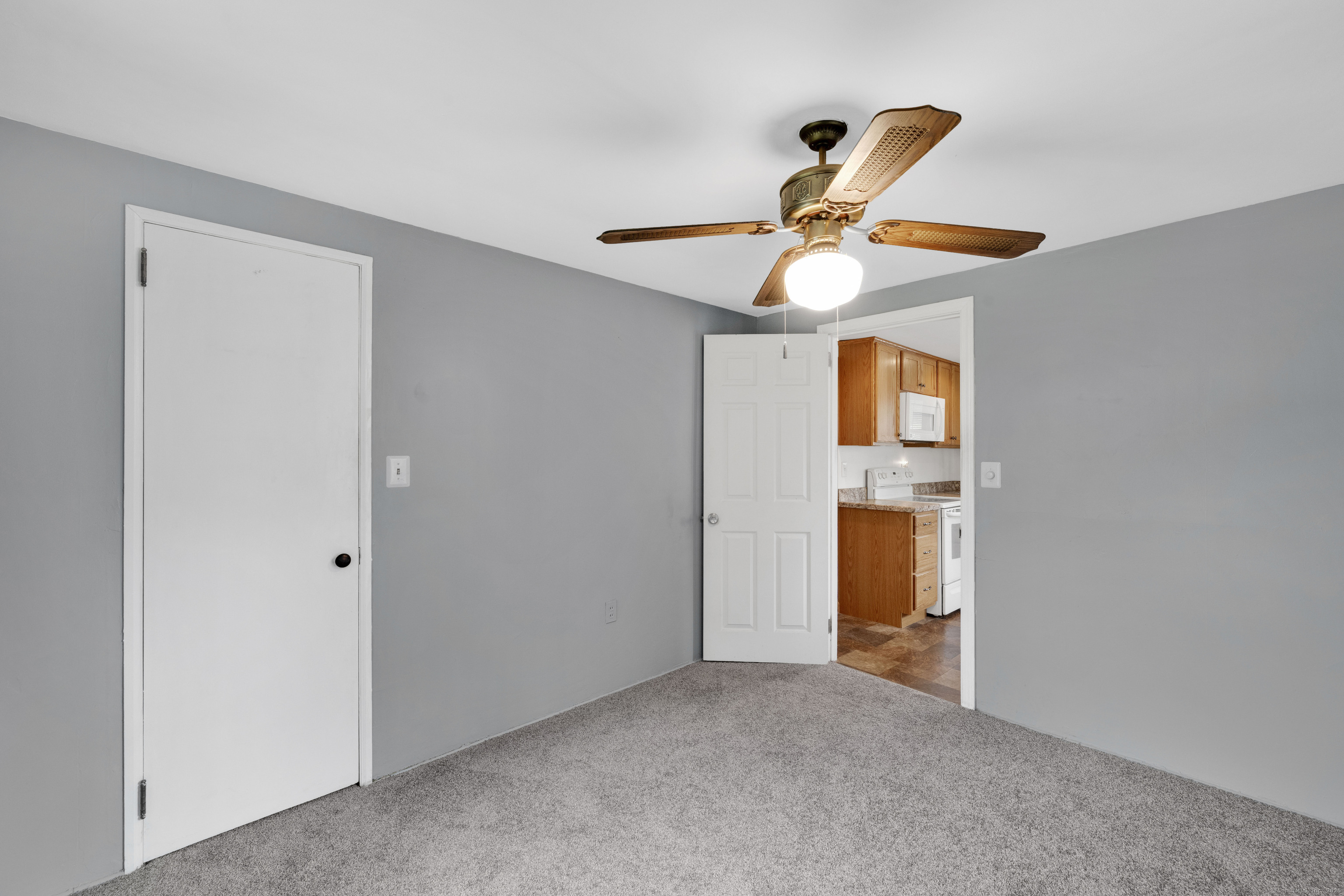 40 W View Drive, Enfield, Connecticut image 10