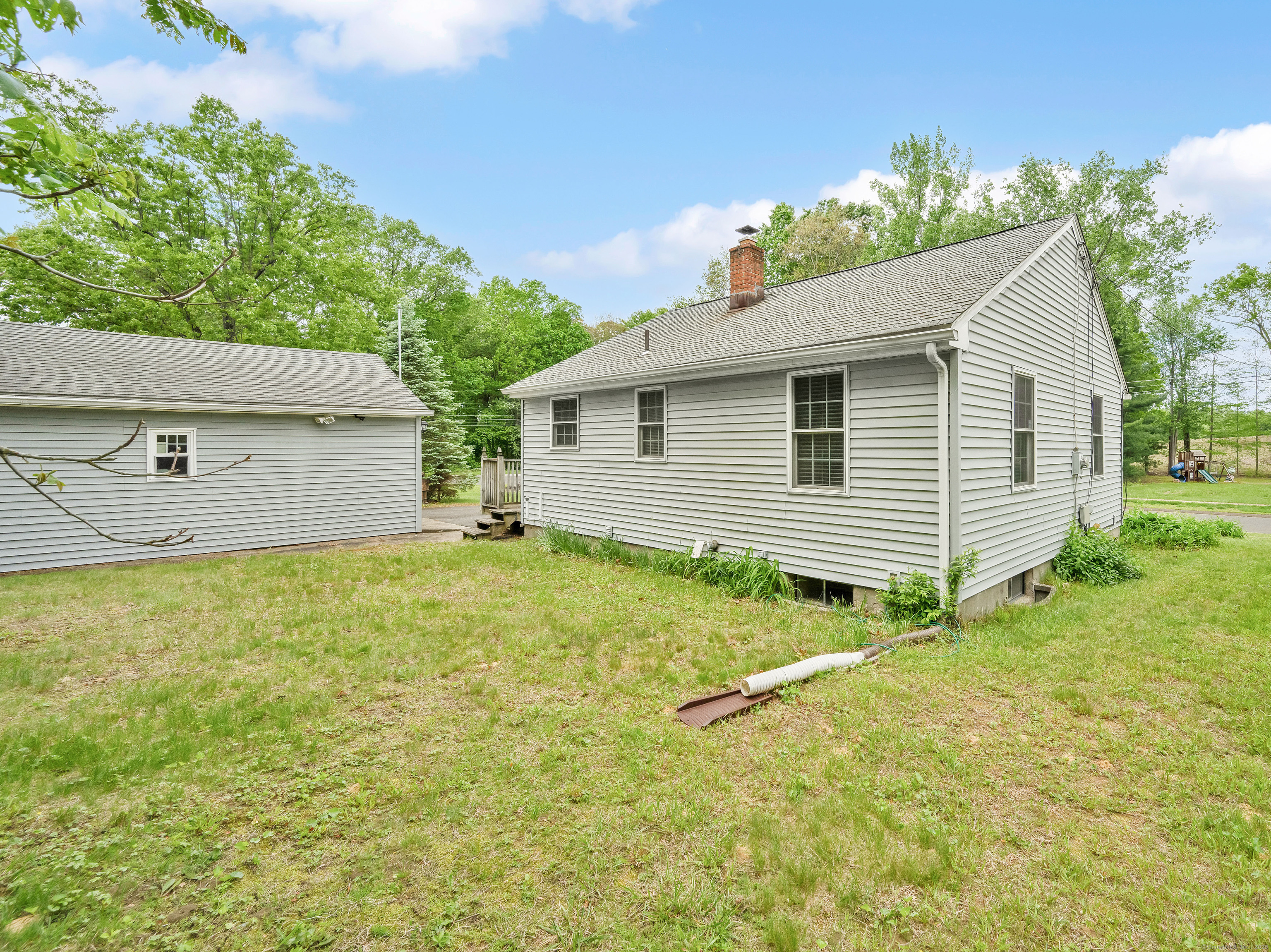 40 W View Drive, Enfield, Connecticut image 3