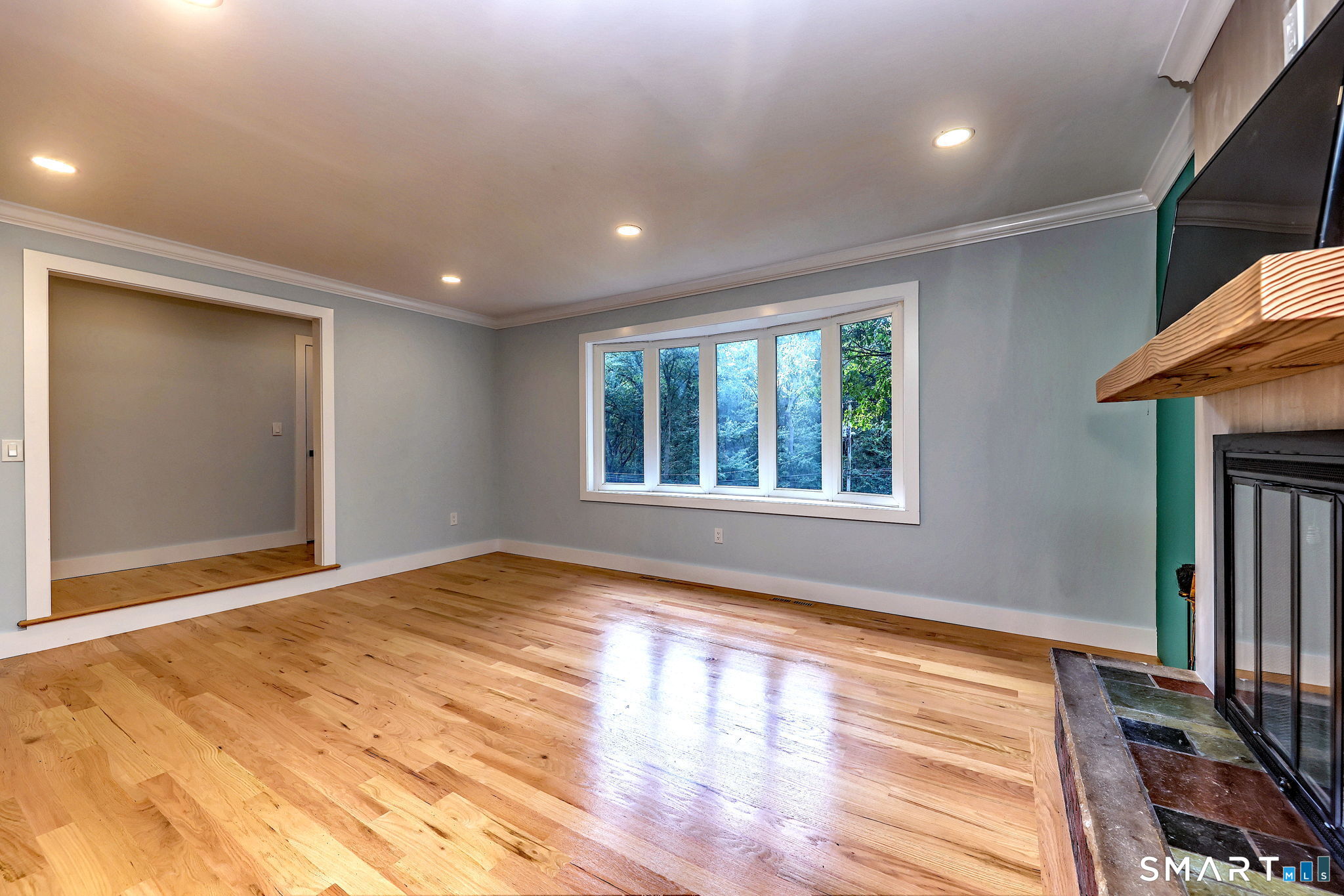 46 Forest Court North