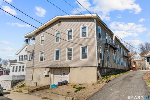 32 Greenwood Street Naugatuck CT 06770