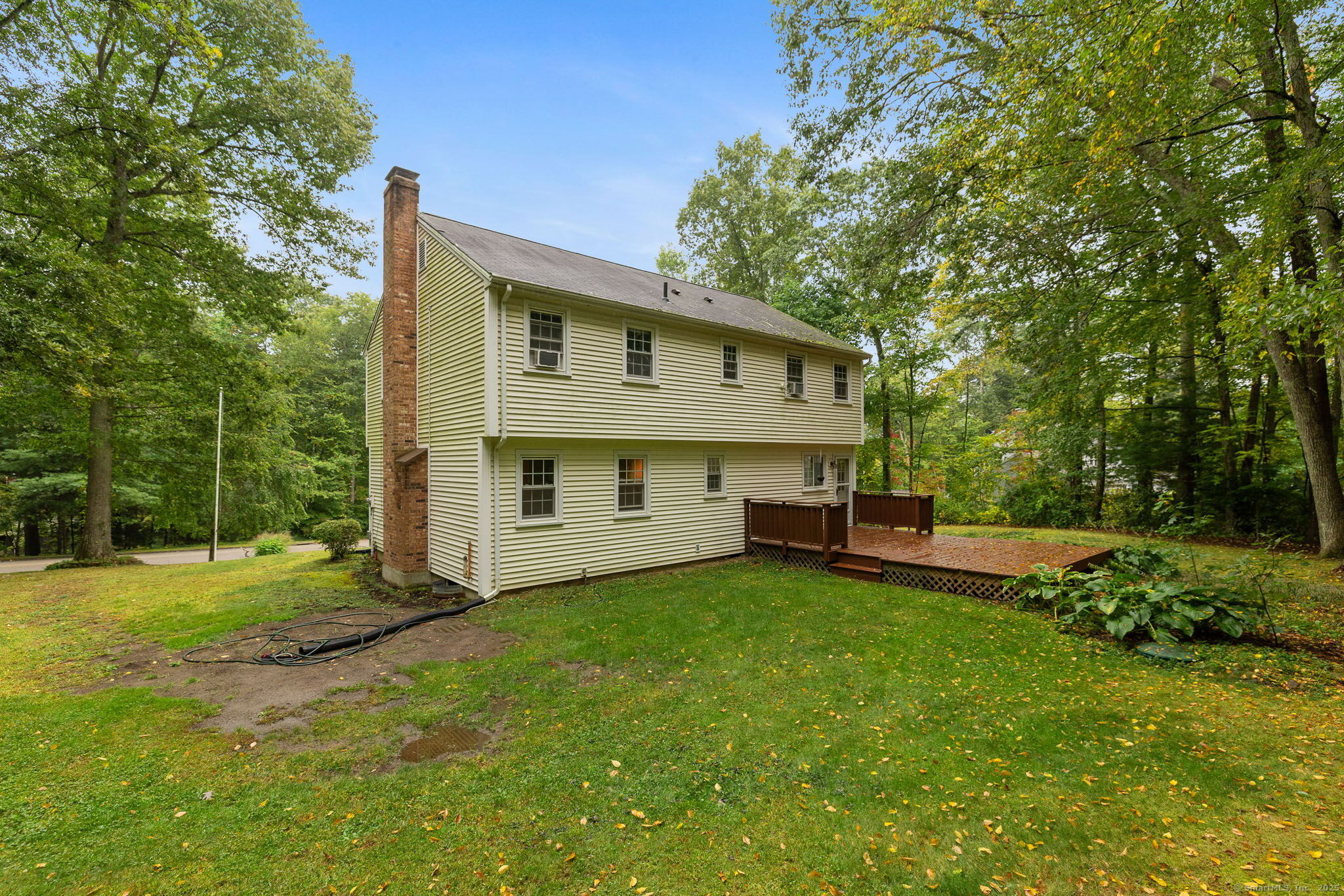 Marlborough, Connecticut 06447, United States, 4 Bedrooms Bedrooms, ,3 BathroomsBathrooms,Residential,Pending,216446