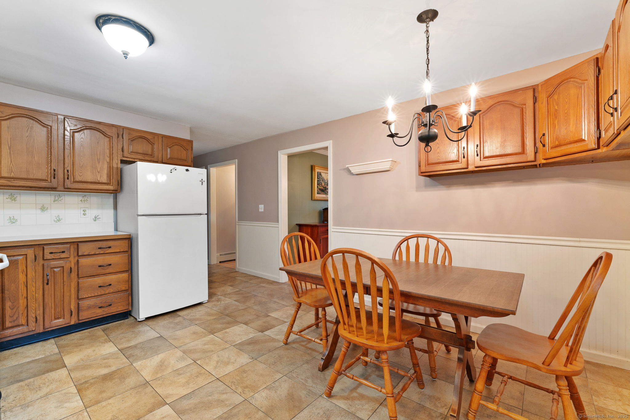 Marlborough, Connecticut 06447, United States, 4 Bedrooms Bedrooms, ,3 BathroomsBathrooms,Residential,Pending,216446