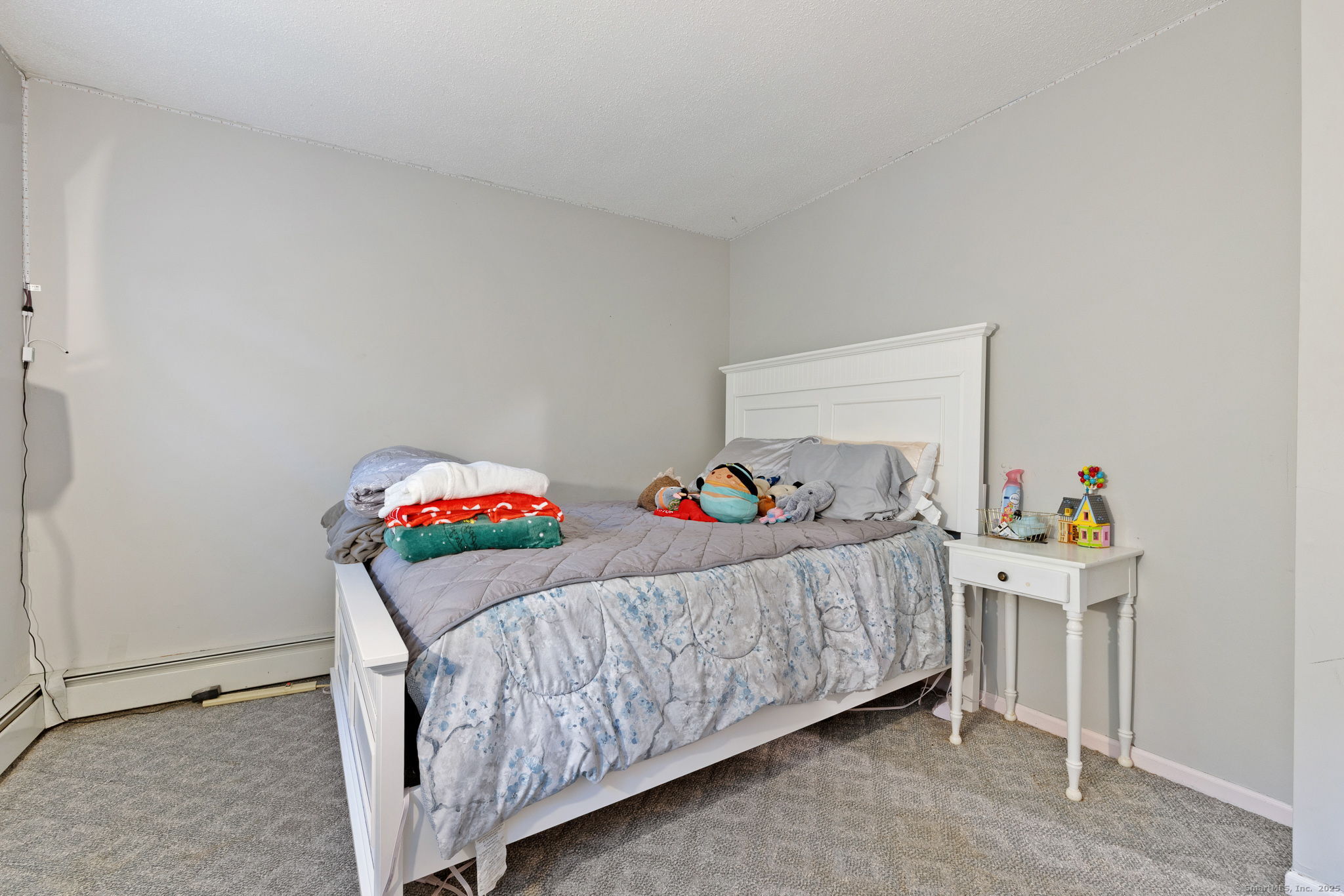 Marlborough, Connecticut 06447, United States, 4 Bedrooms Bedrooms, ,3 BathroomsBathrooms,Residential,Pending,216446