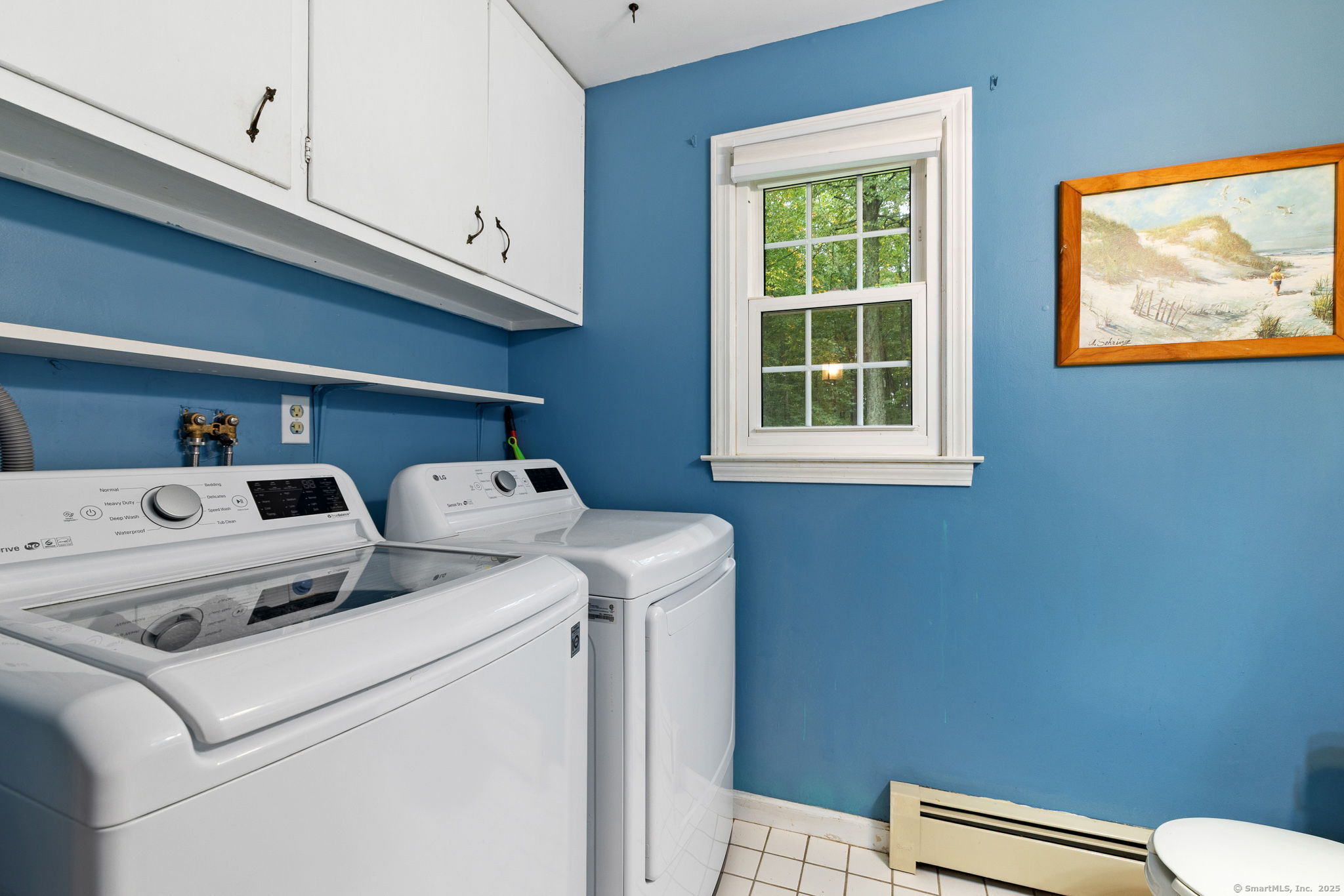 Marlborough, Connecticut 06447, United States, 4 Bedrooms Bedrooms, ,3 BathroomsBathrooms,Residential,Pending,216446