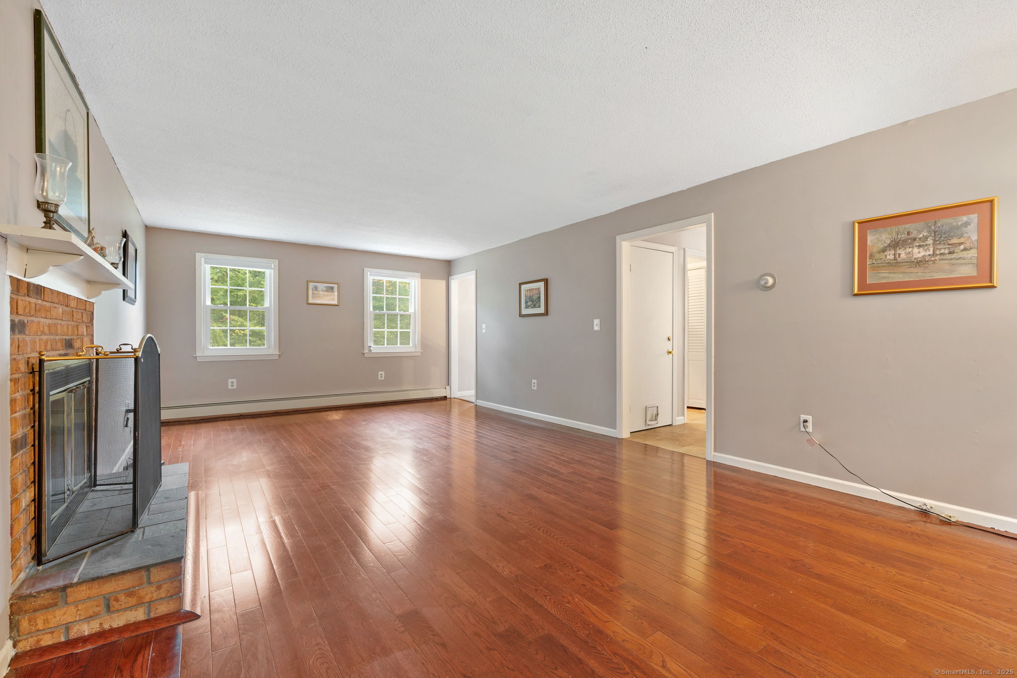 Marlborough, Connecticut 06447, United States, 4 Bedrooms Bedrooms, ,3 BathroomsBathrooms,Residential,Pending,216446