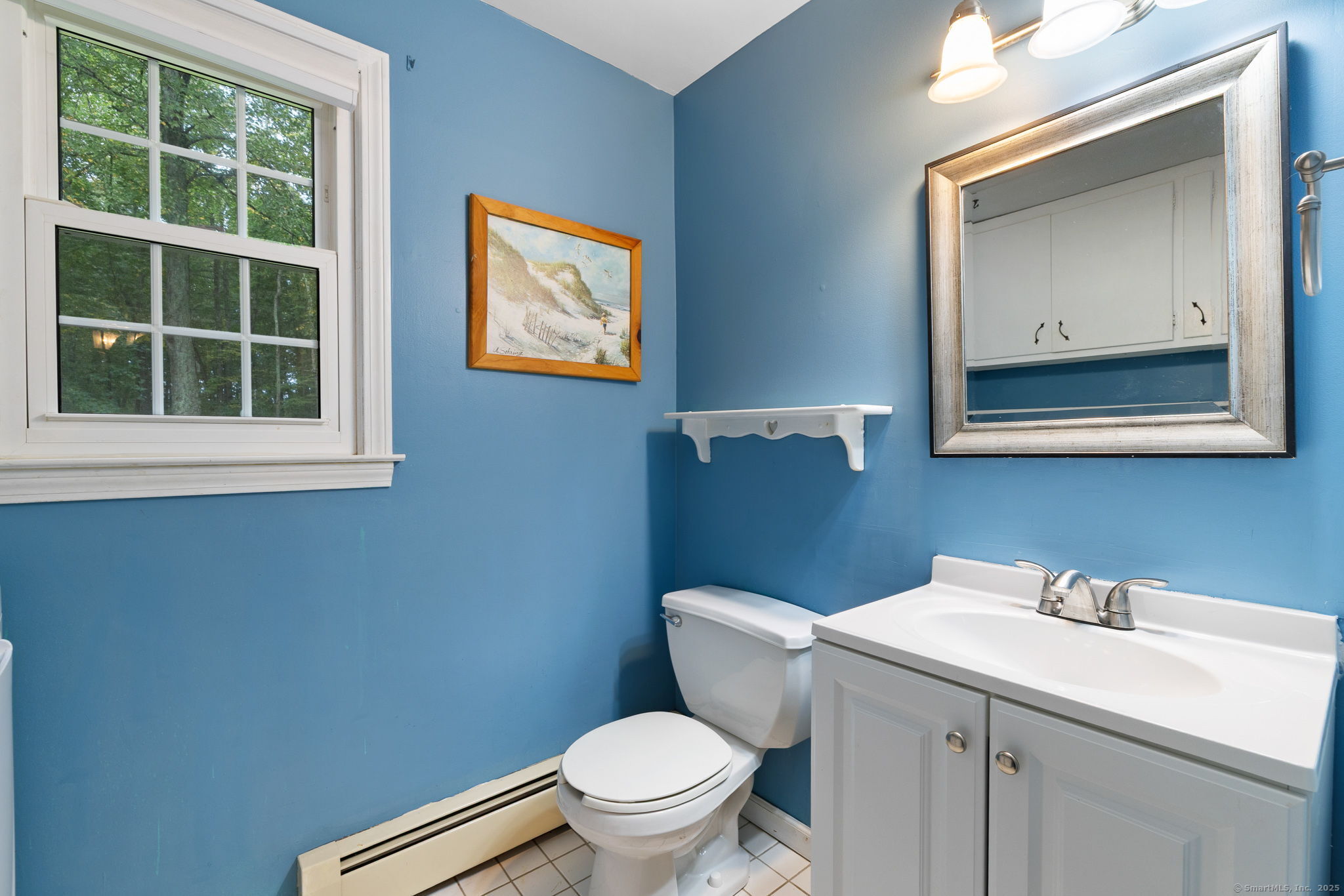 Marlborough, Connecticut 06447, United States, 4 Bedrooms Bedrooms, ,3 BathroomsBathrooms,Residential,Pending,216446