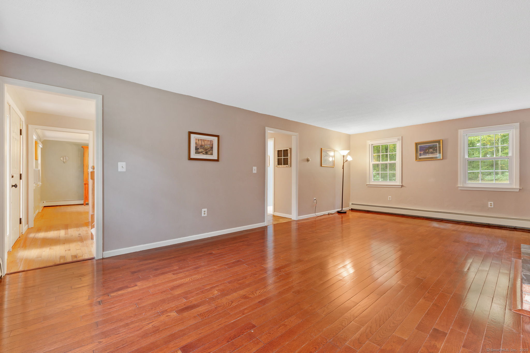 Marlborough, Connecticut 06447, United States, 4 Bedrooms Bedrooms, ,3 BathroomsBathrooms,Residential,Pending,216446