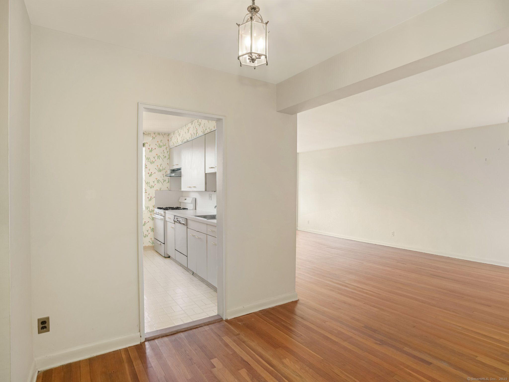 2 Putnam Hill Road #4D, Greenwich, Connecticut image 4