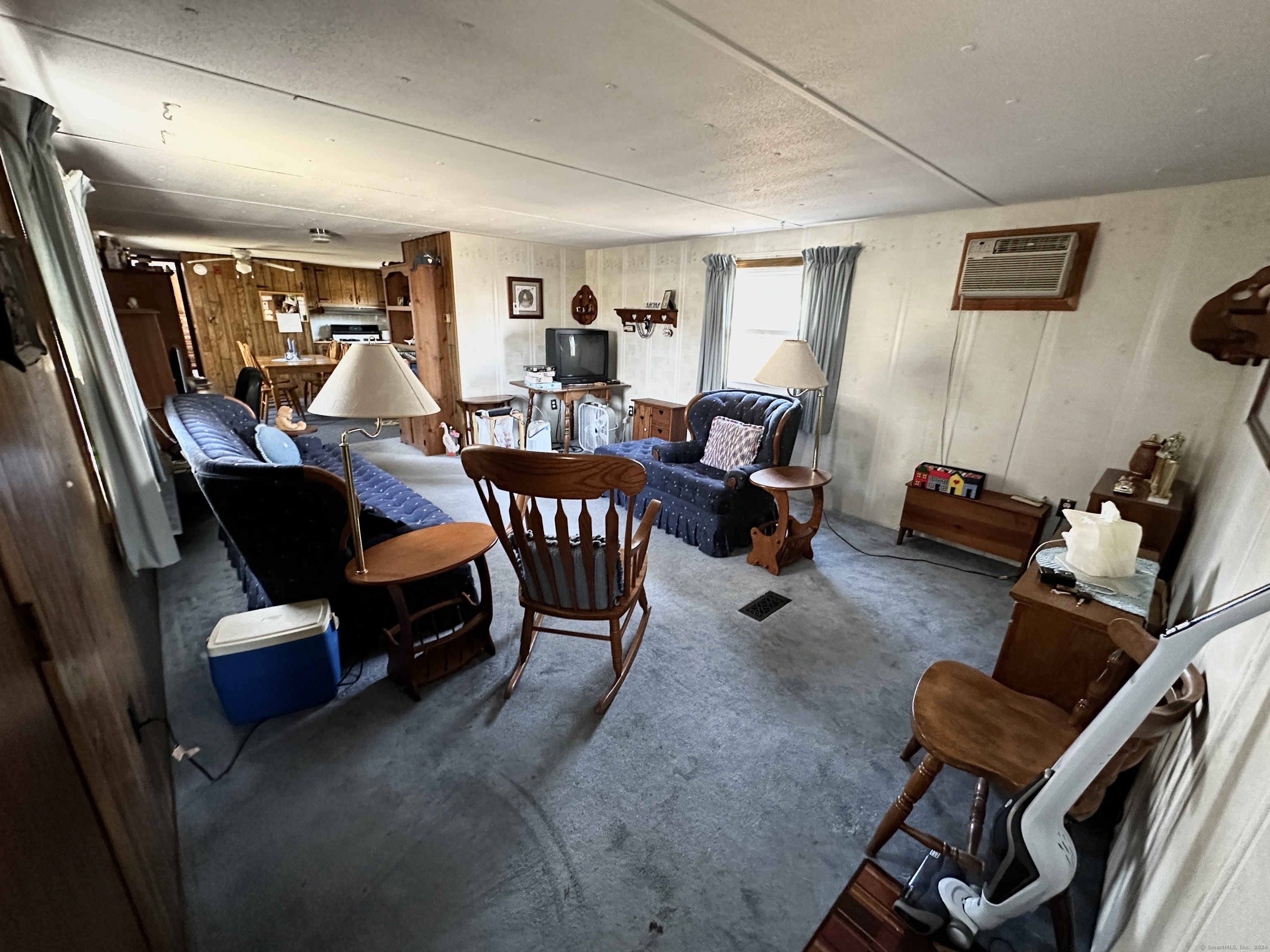 8 Sunshine Terrace, Thompson, Connecticut image 8