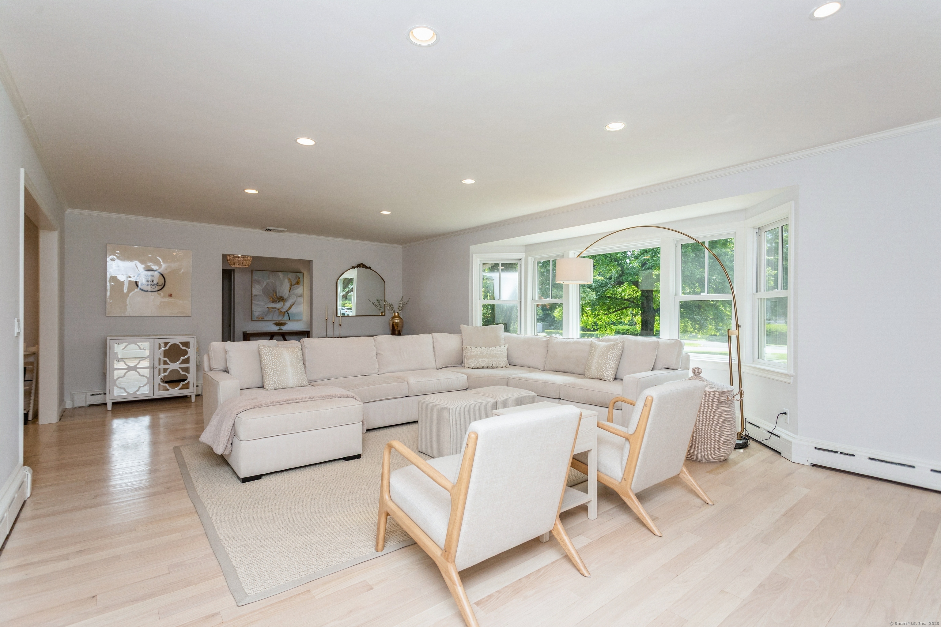 24 Pequot Drive