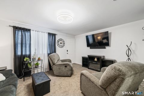 Tiny photo for 1081 New Haven Road #APT 6G, Naugatuck, CT 06770 (MLS # 24155779)