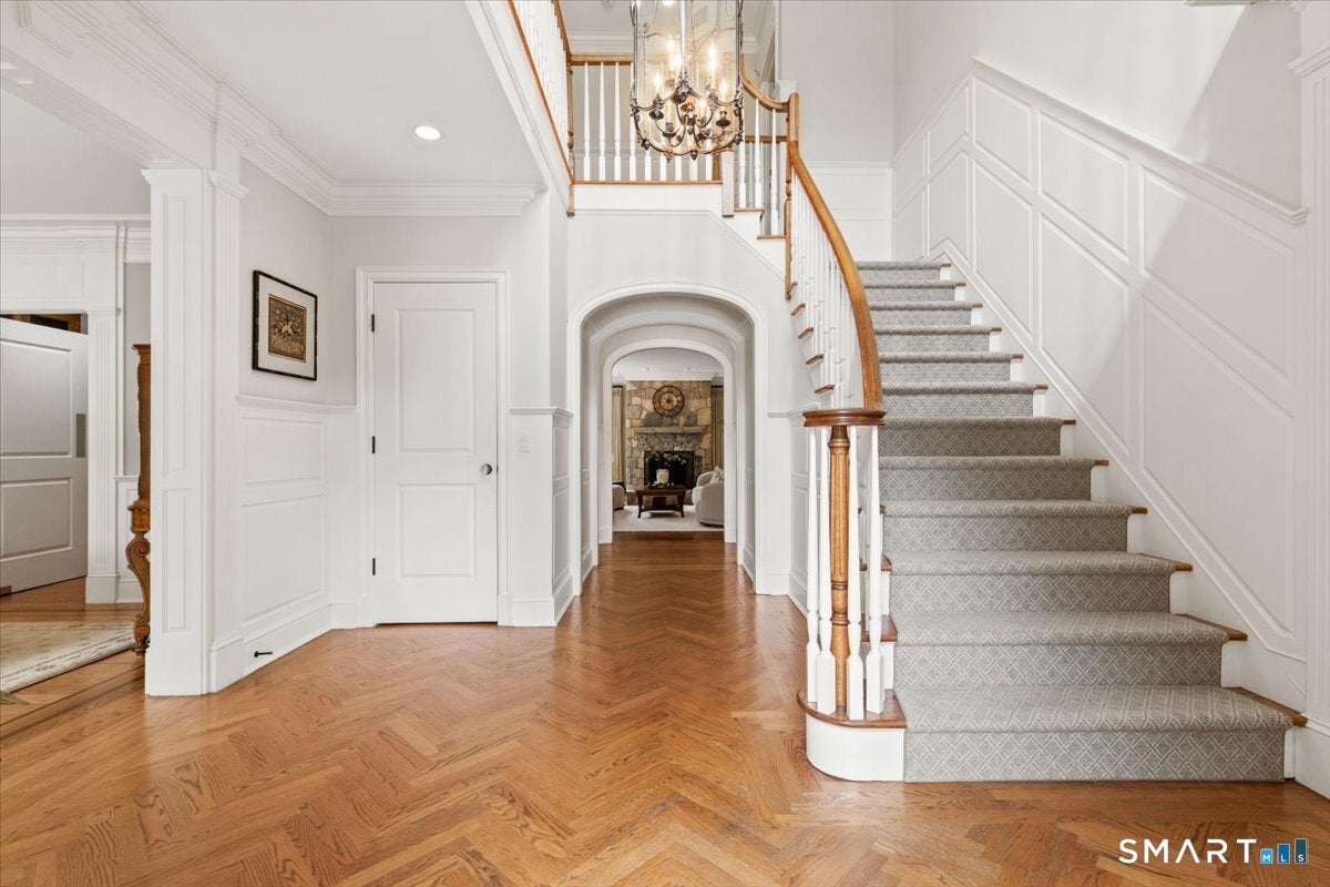 25 Adams Lane