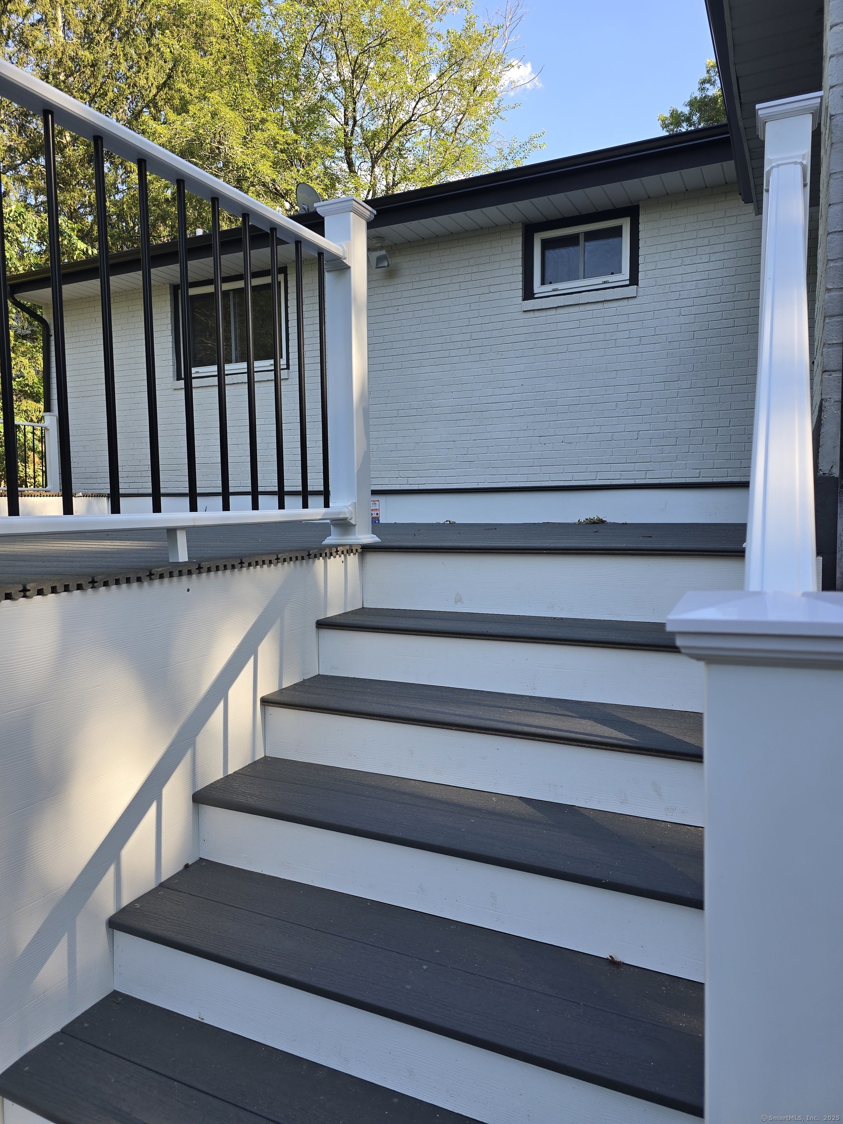 South Windsor, Connecticut 06074, United States, 3 Bedrooms Bedrooms, ,2 BathroomsBathrooms,Residential,Coming Soon,160012