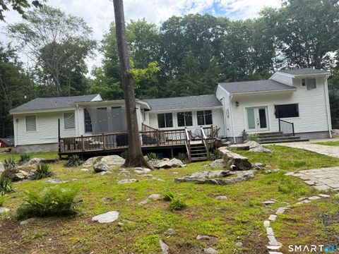 Homes For Sale - 24 N Calvin Road<br/> Fairfield County, Weston, CT 06883