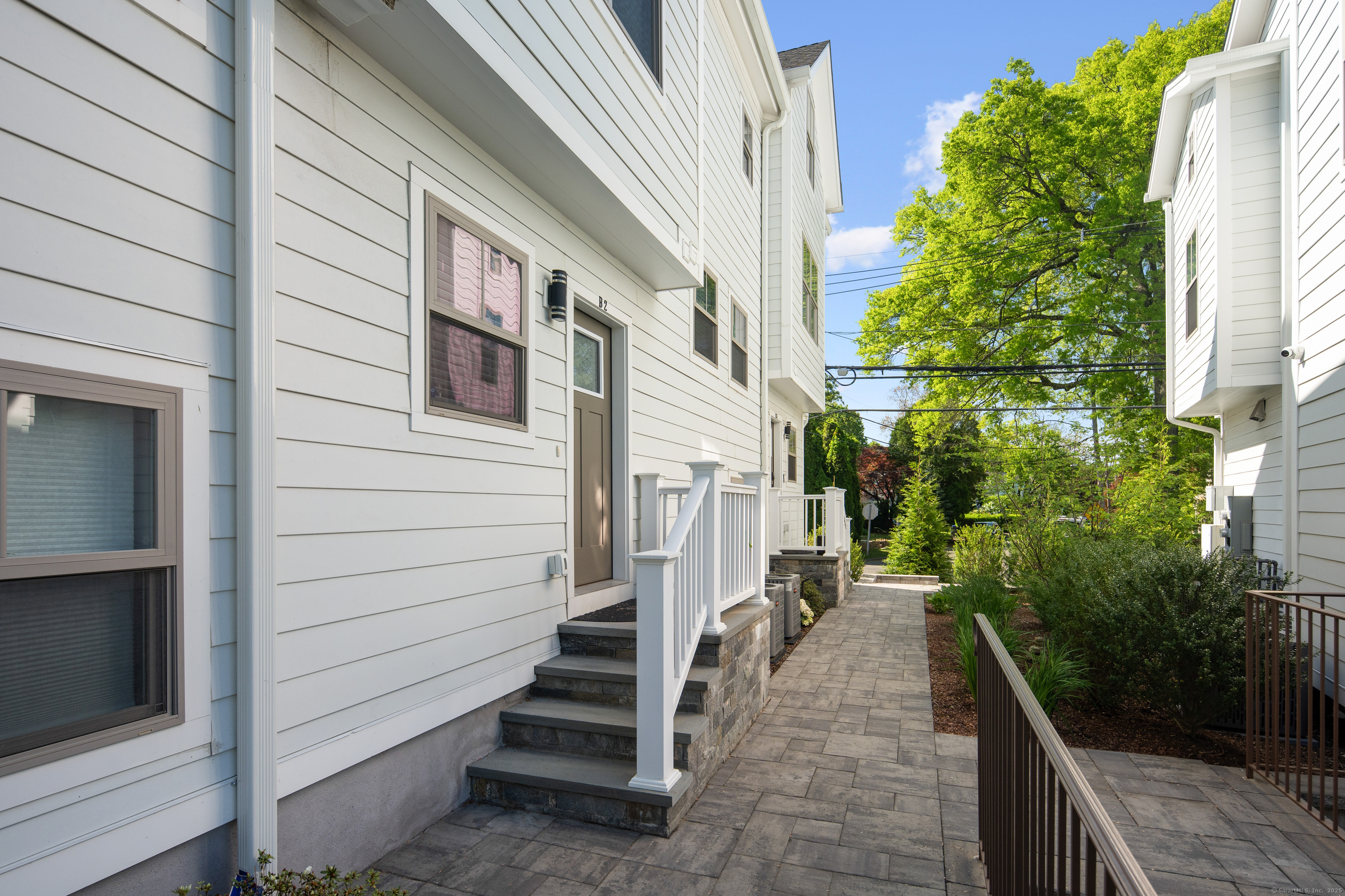 1 Howard Avenue B2