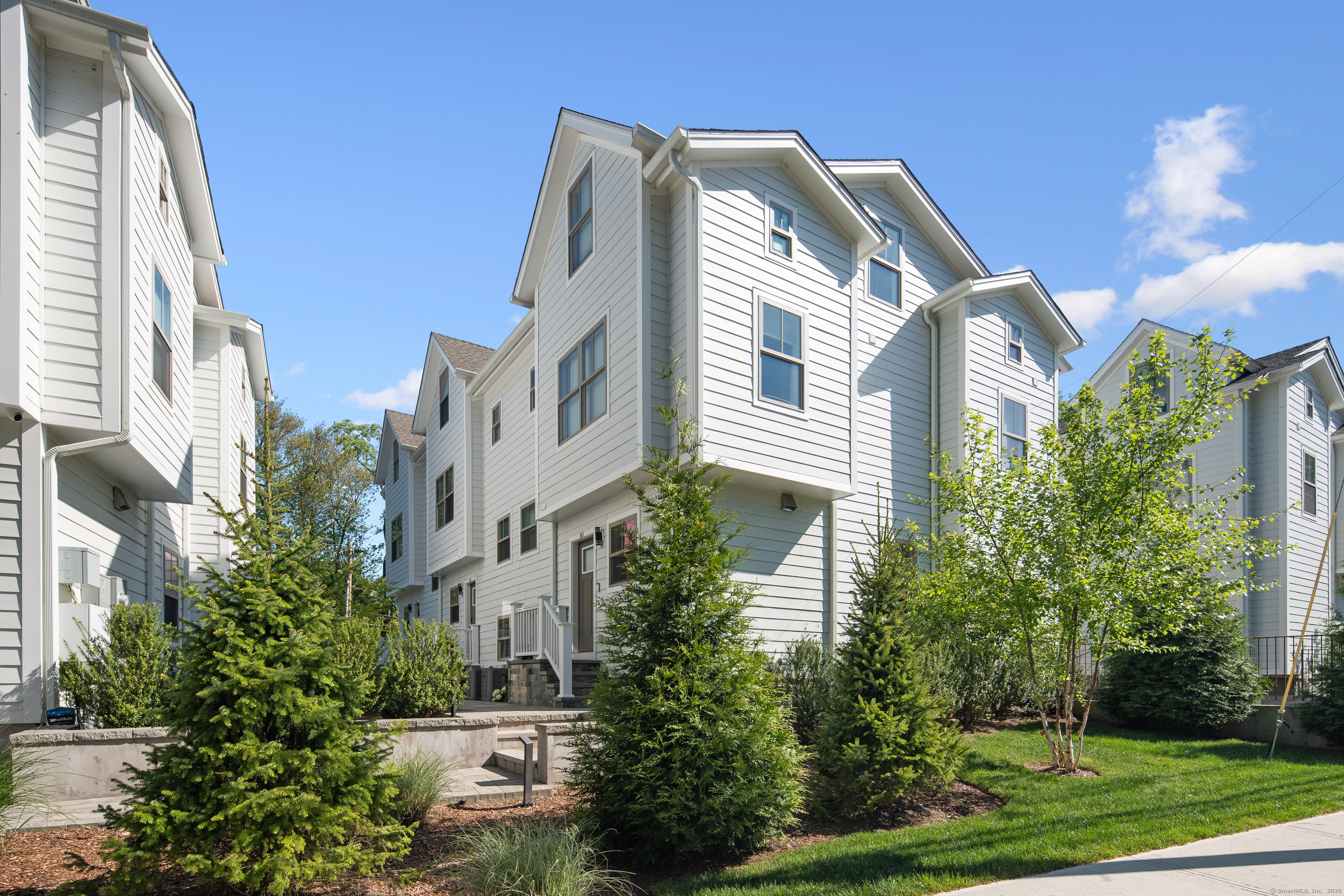 1 Howard Avenue B2