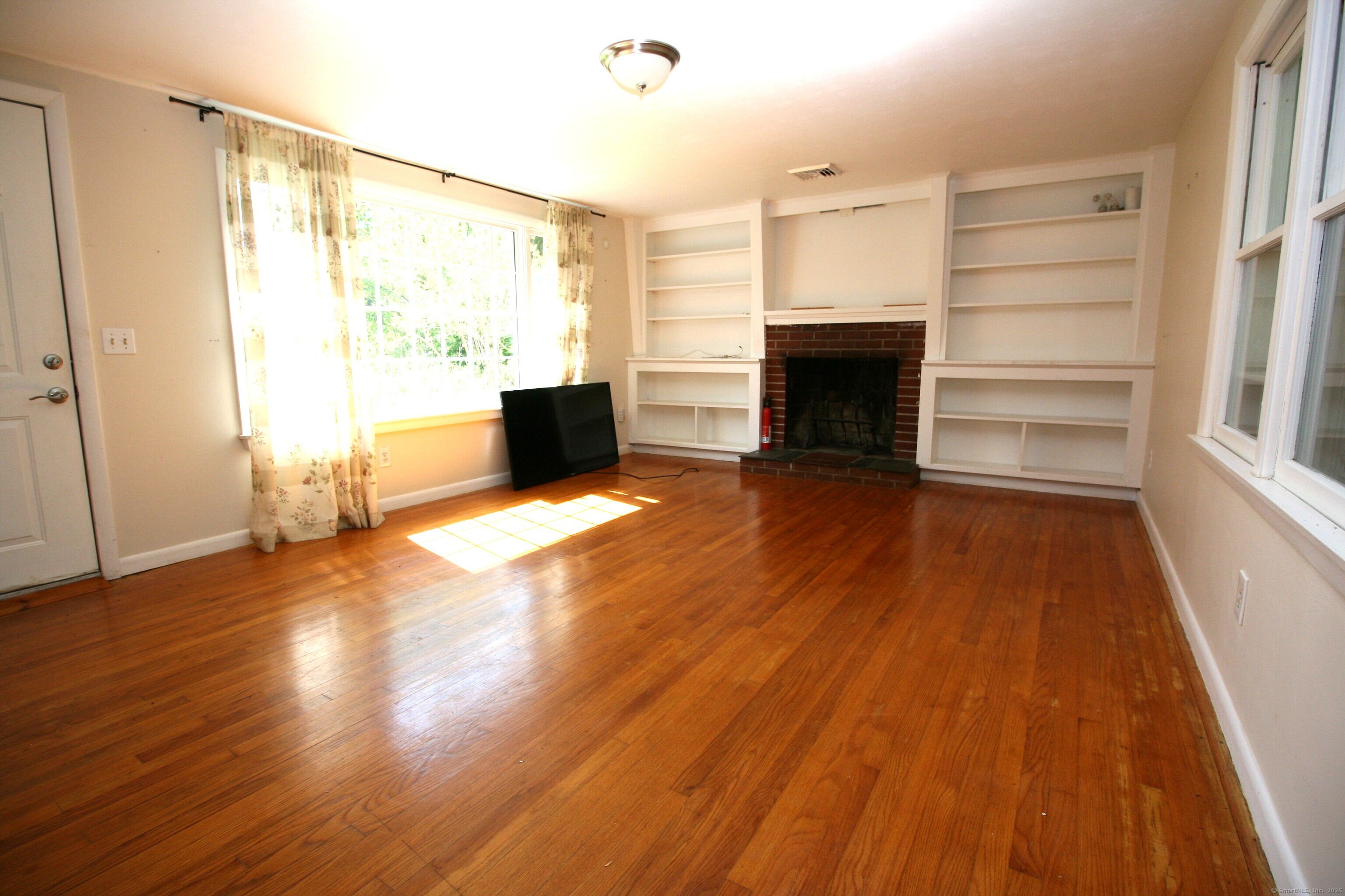 1463 Torringford West Street, Torrington, Connecticut image 17