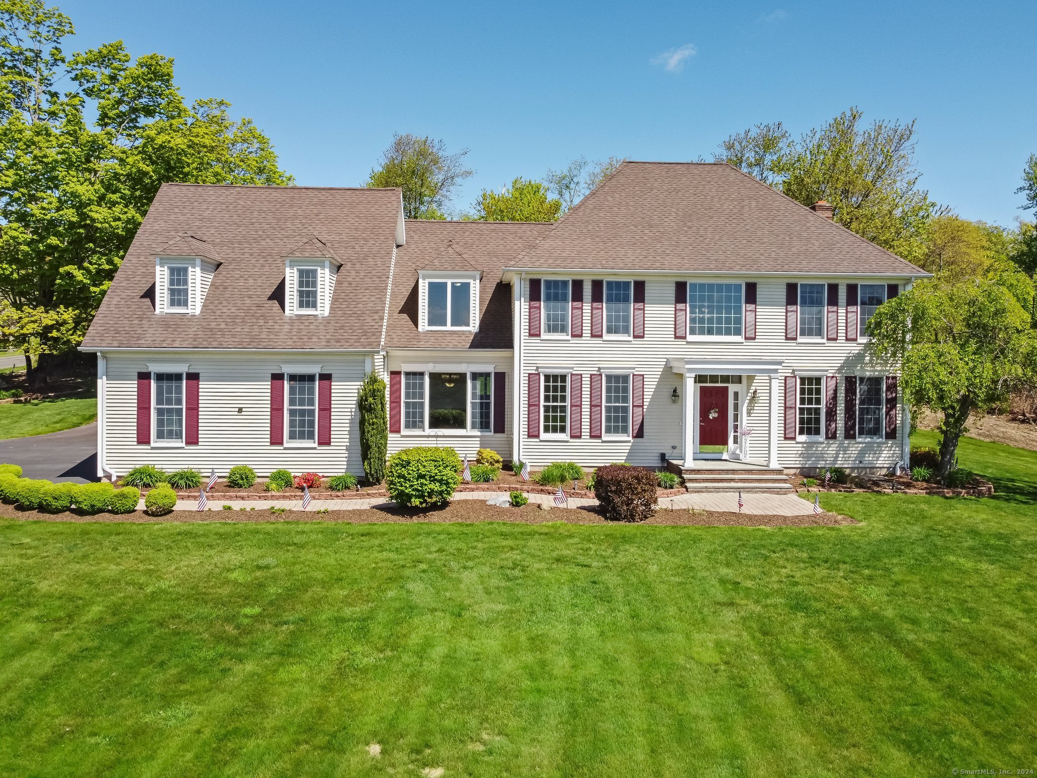 Property for Sale at 60 Peach Farm Road, Oxford, Connecticut - Bedrooms: 4 
Bathrooms: 3 
Rooms: 10  - $749,900