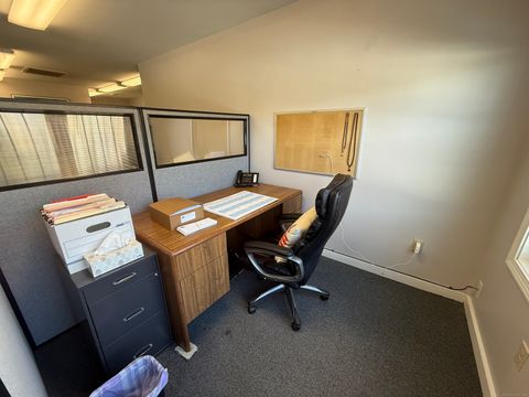 Tiny photo for 140 Willow Street #STE 6, Winchester, CT 06098 (MLS # 24143845)