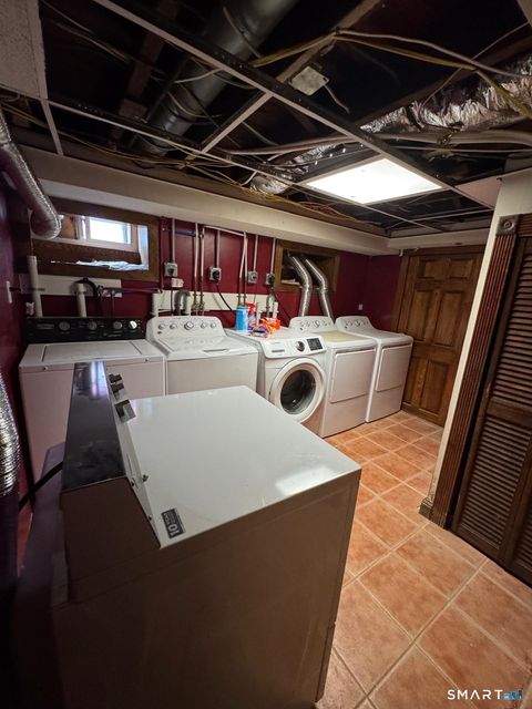 Tiny photo for 162 Fox Street #2nd, Bridgeport, CT 06605 (MLS # 24157839)