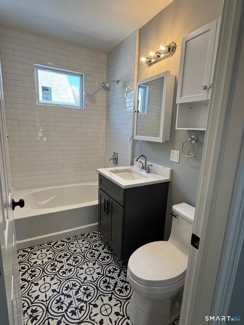 Tiny photo for 162 Fox Street #2nd, Bridgeport, CT 06605 (MLS # 24157839)