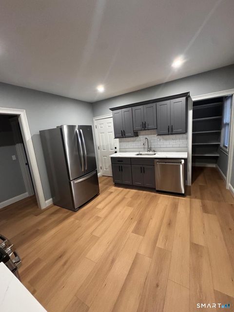 Photo of 162 Fox Street #2nd, Bridgeport, CT 06605 (MLS # 24157839)